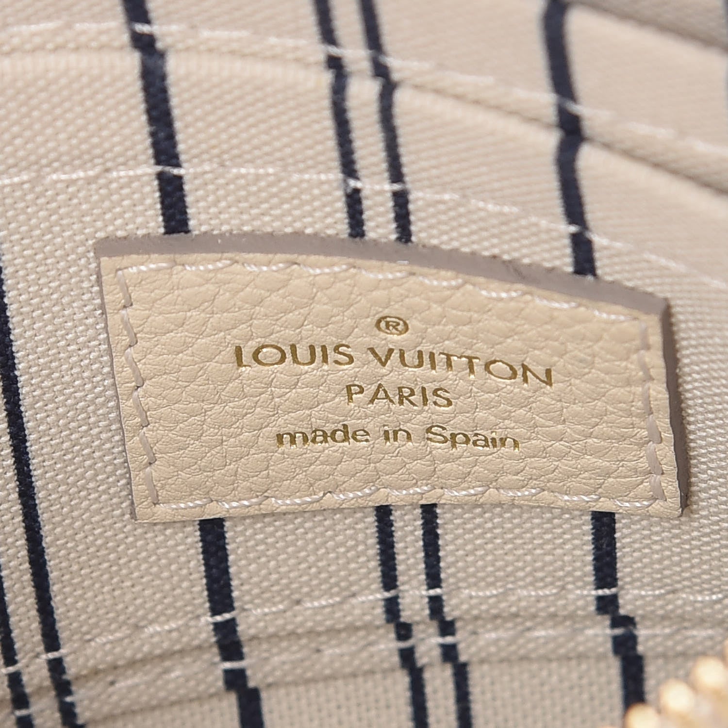 Louis Vuitton Empreinte Citadine PM Neige 9 of 17