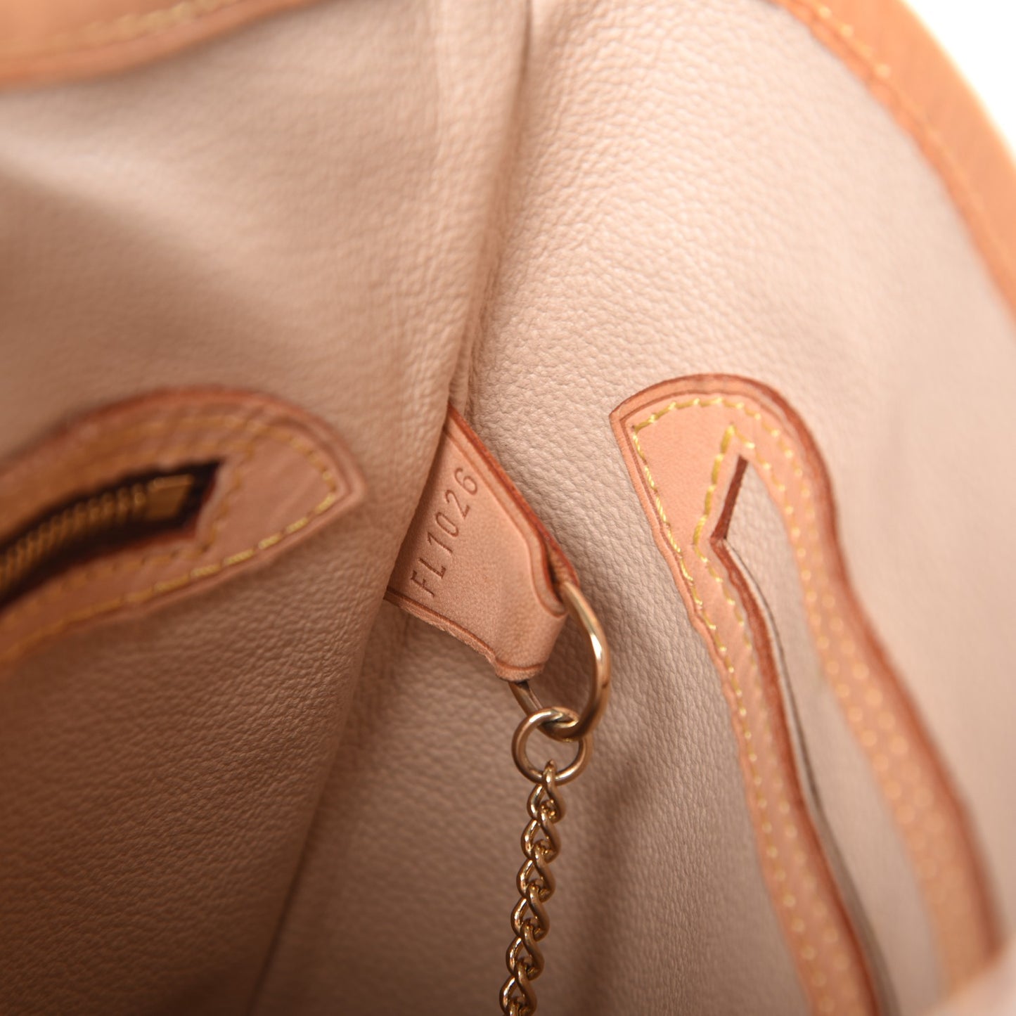 Monogram Petit Bucket 23