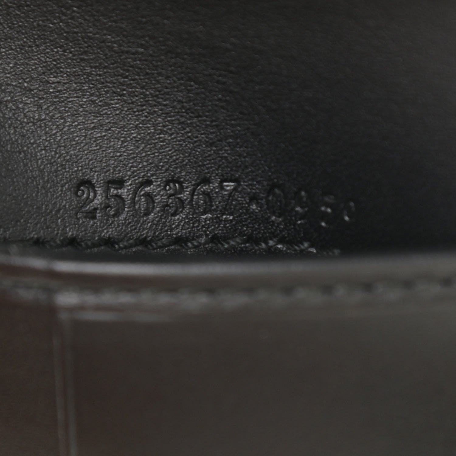 Gucci Calfskin Bi-Fold Wallet 7 of 7