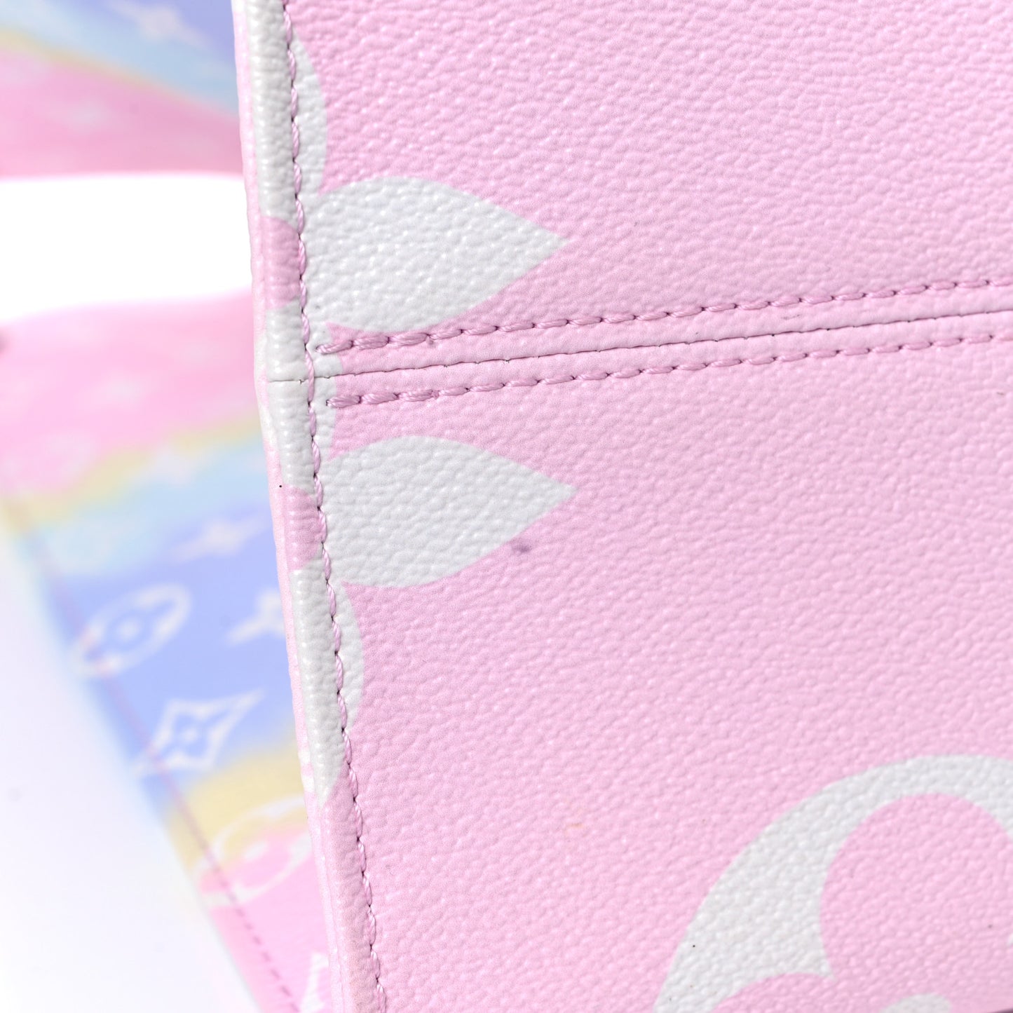Monogram Escale Onthego GM Pastel