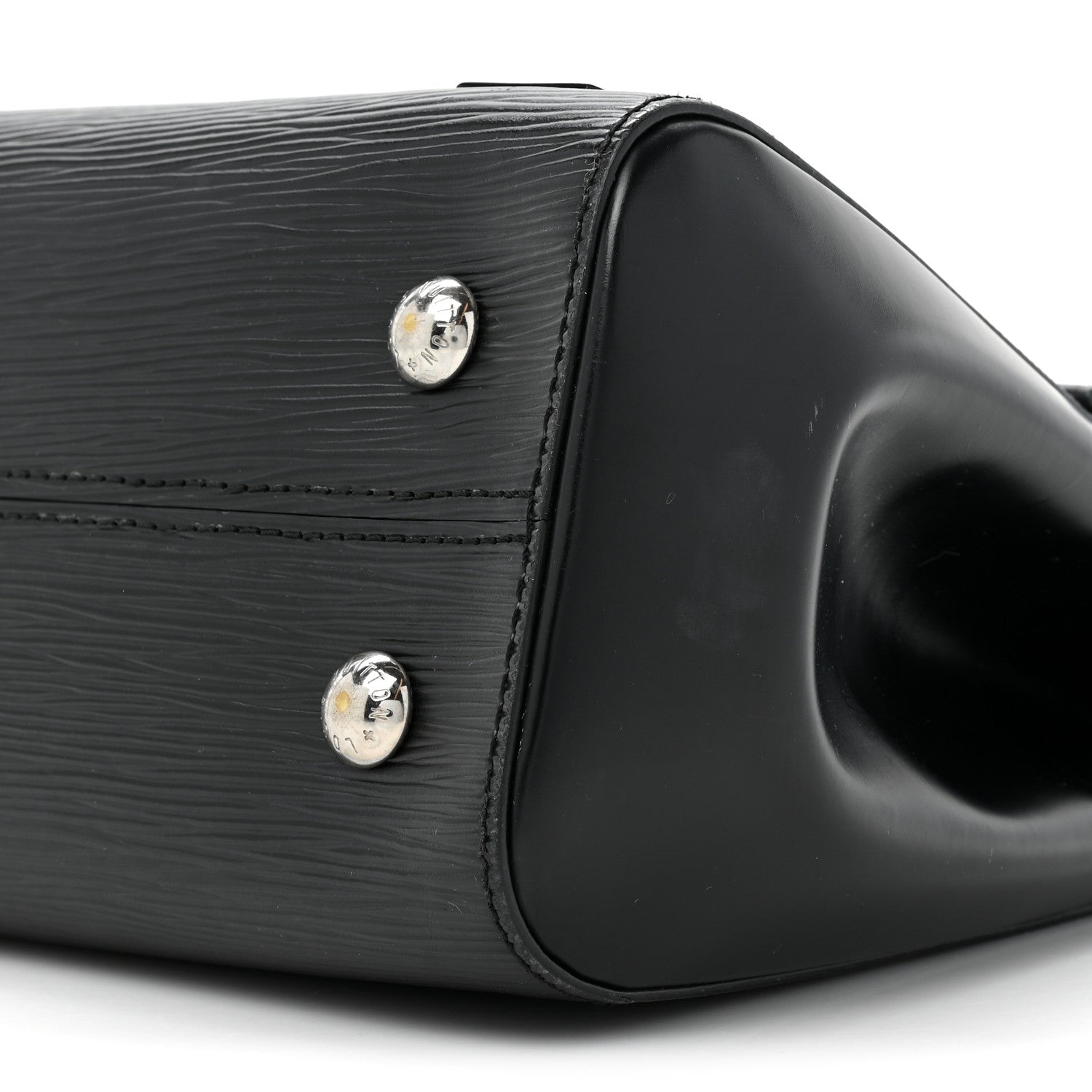 Louis Vuitton Epi Cluny MM Black 9 of 15