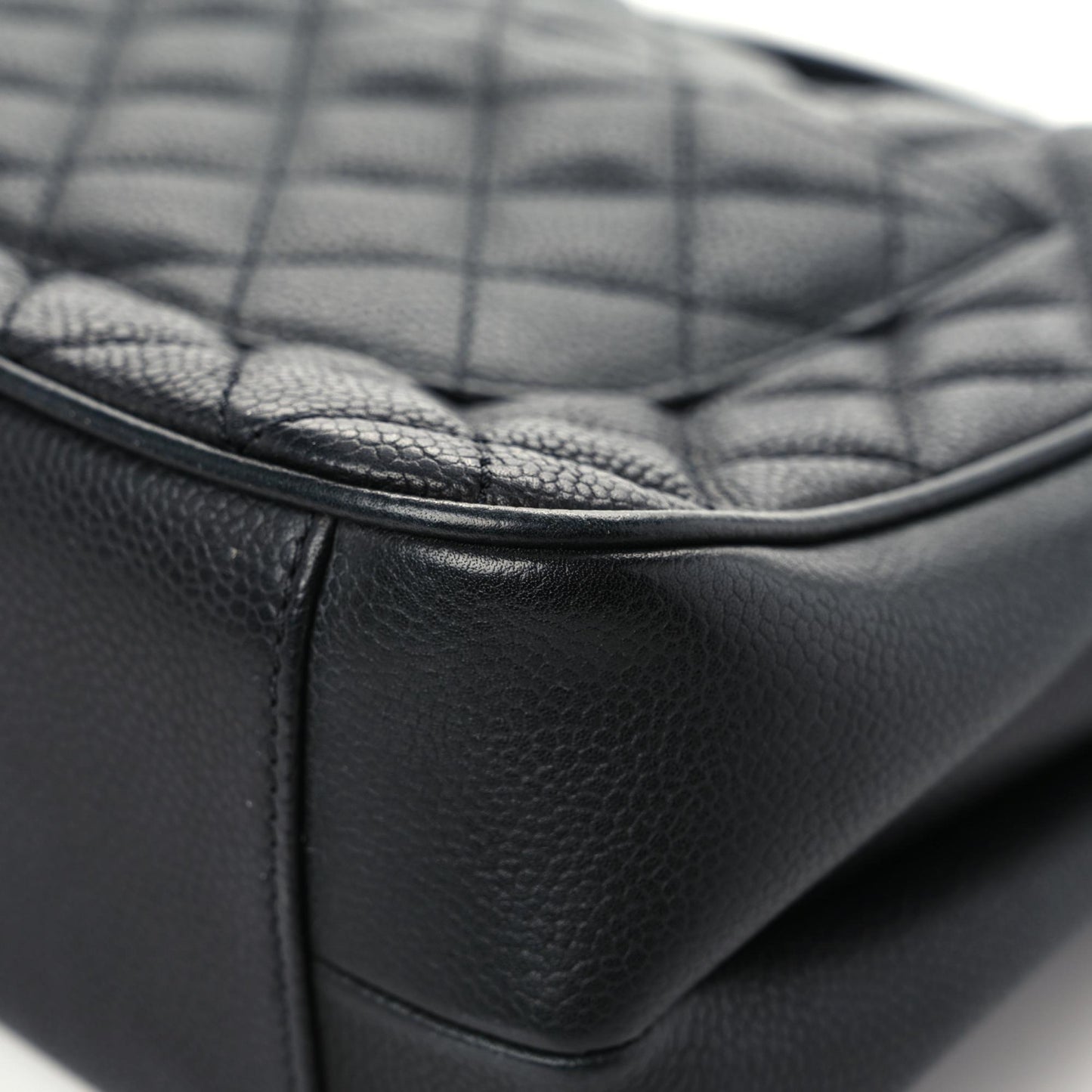 Caviar Quilted Medium Rock In Rome Single Flap Black