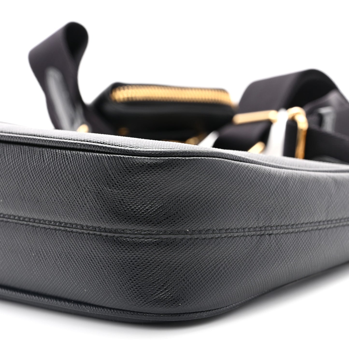 Saffiano Lux Re-Edition 2005 Shoulder Bag Black