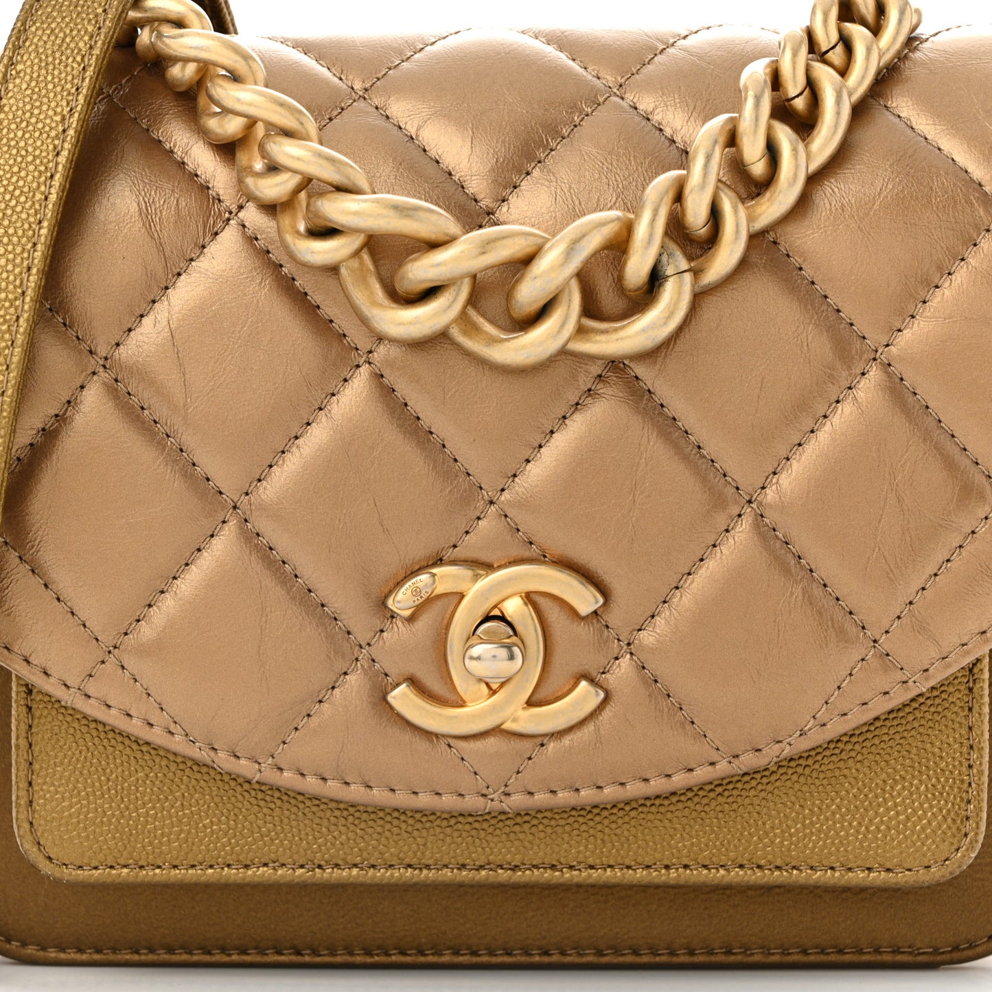 Metallic Calfskin Caviar Quilted Mini Chain Handle Flap Gold