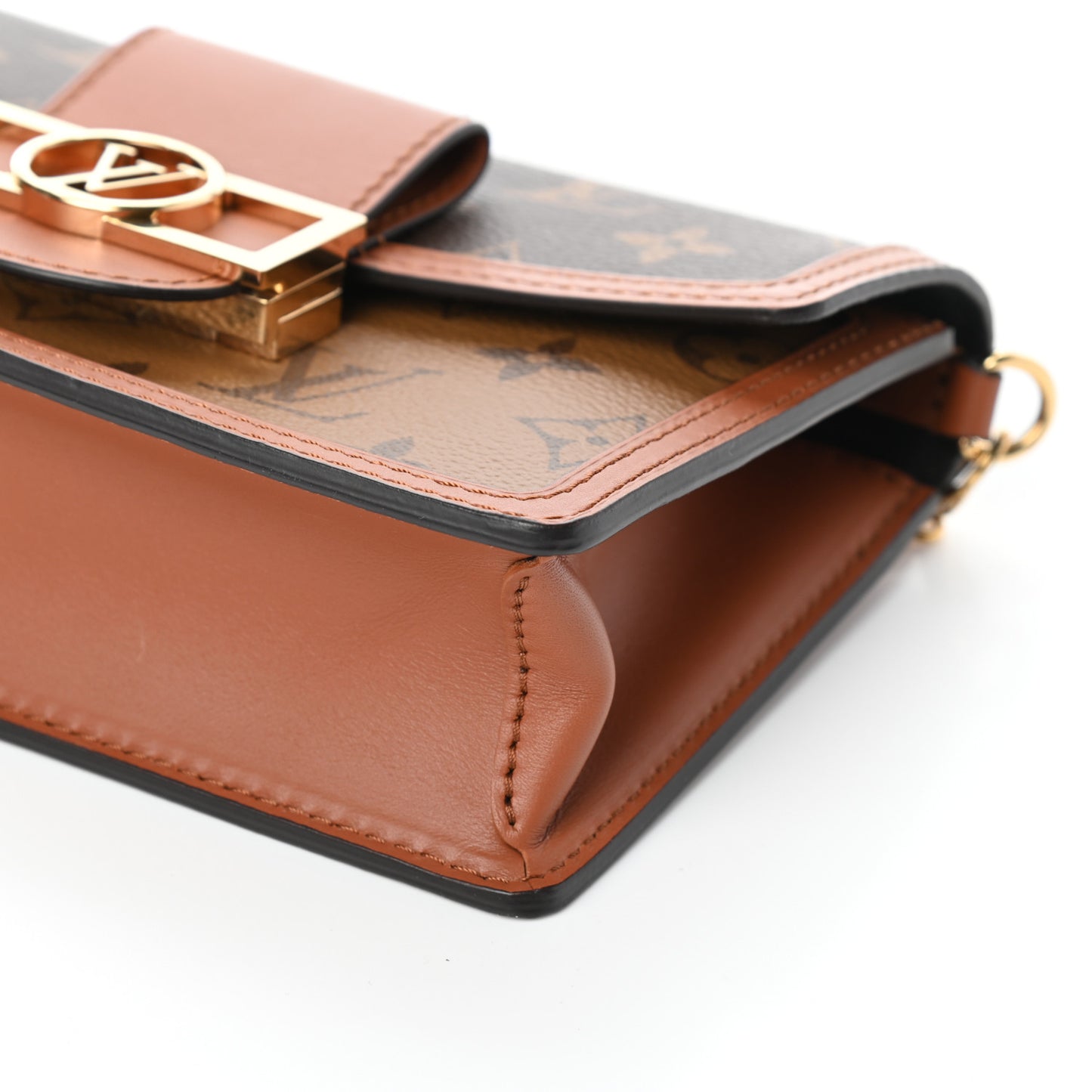 Reverse Monogram Dauphine Chain Wallet
