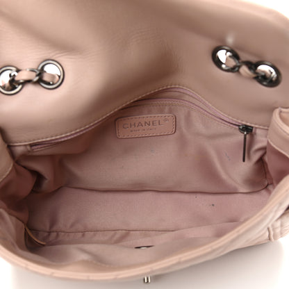 Chanel Lambskin Medium Around Pockets Flap Light Pink 4 of 12