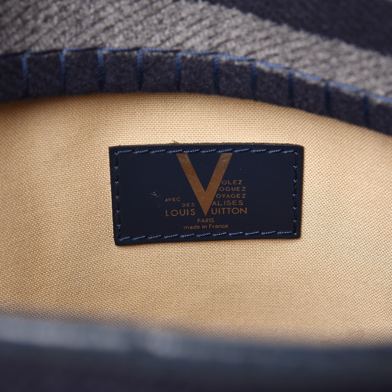 Louis Vuitton Vail Blanket Cabas 8 of 12