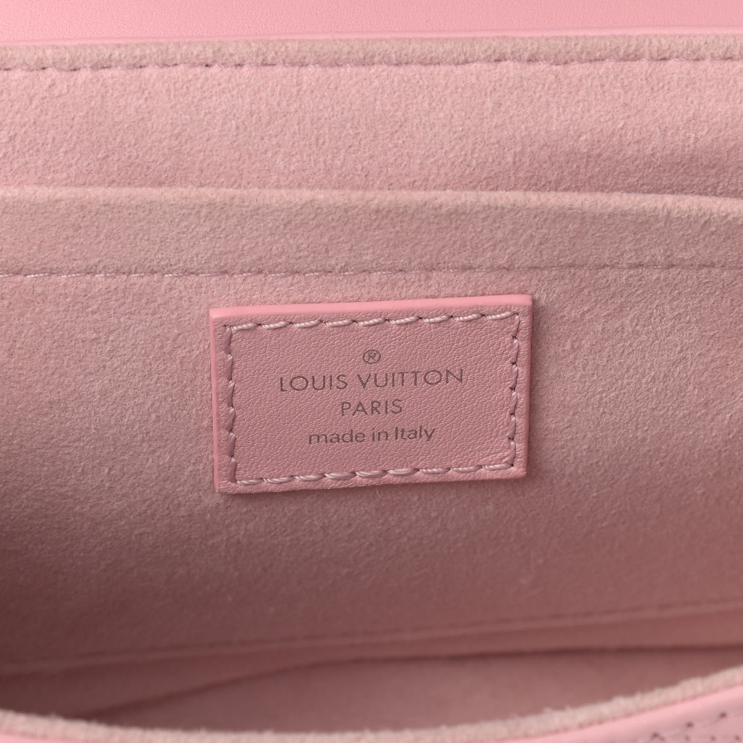 Calfskin New Wave Chain MM Smoothie Pink