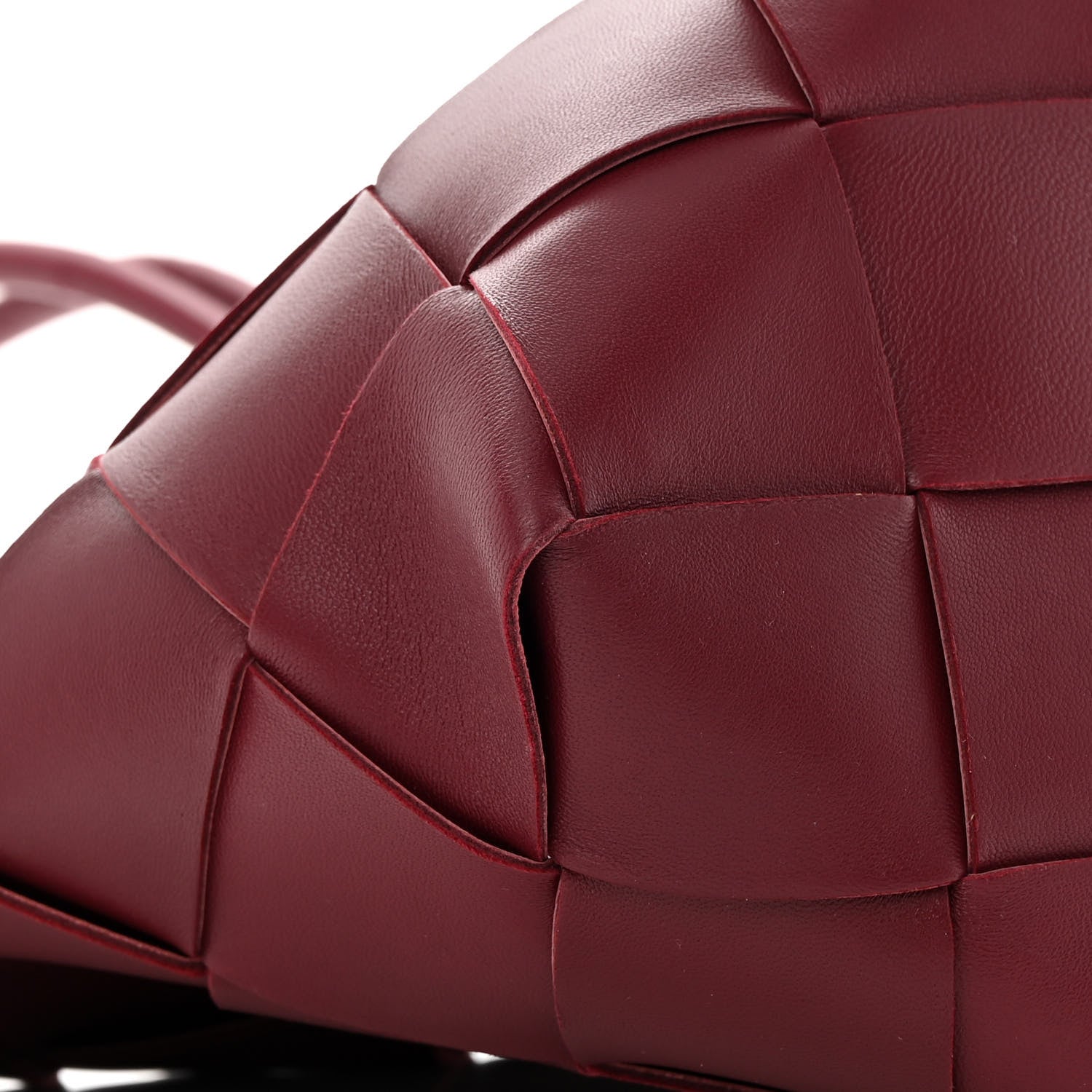 Bottega Veneta Nappa Maxi Intrecciato Clasp Bucket Bag Bordeaux 8 of 11