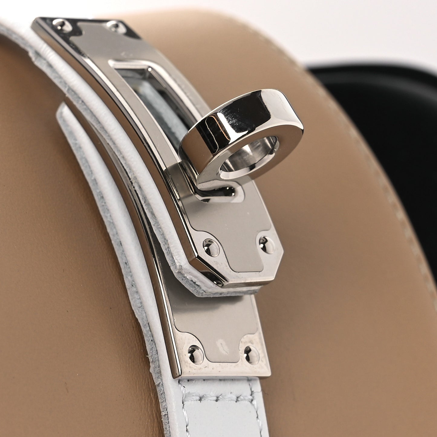 Calfskin Giulia Sandals 38 Beige Albinos White