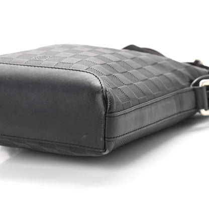 Louis Vuitton Damier Infini Discovery Messenger BB Onyx 12 of 15