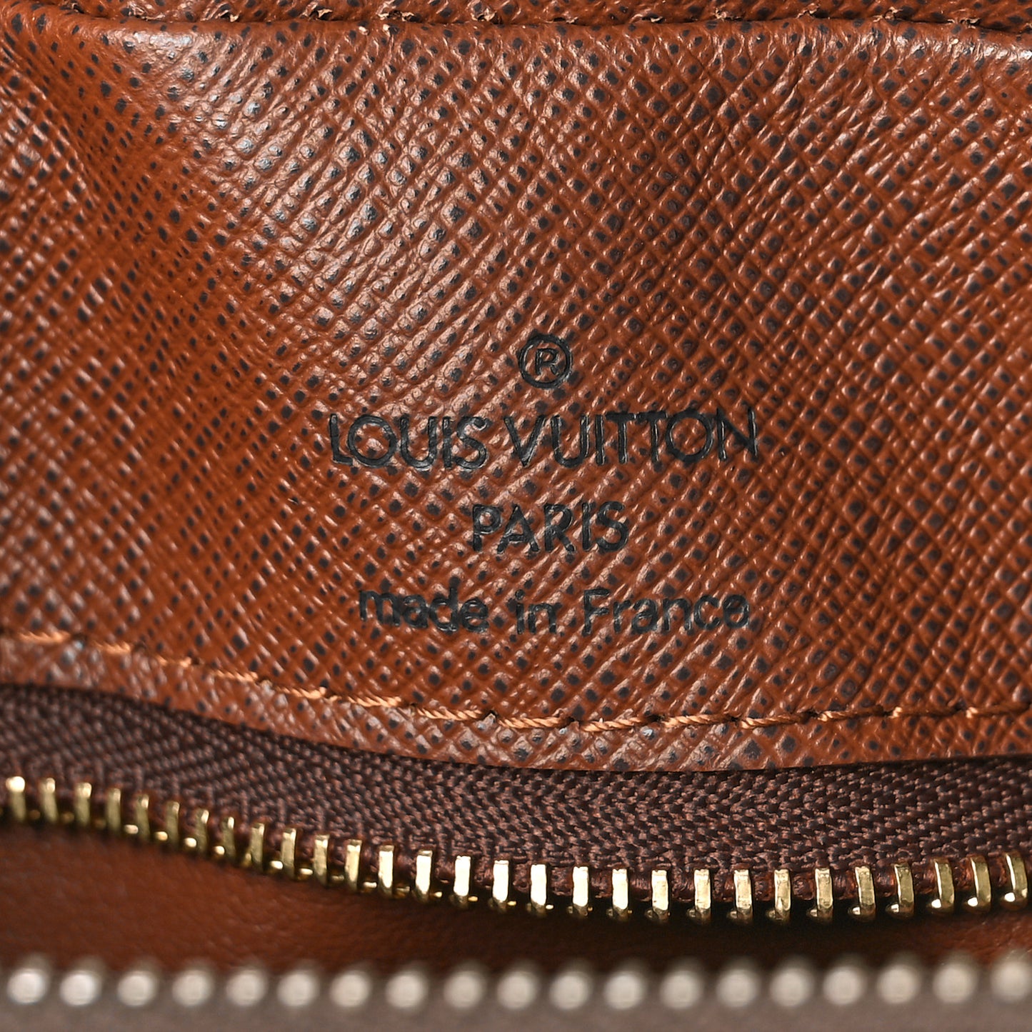 Monogram Nil 28