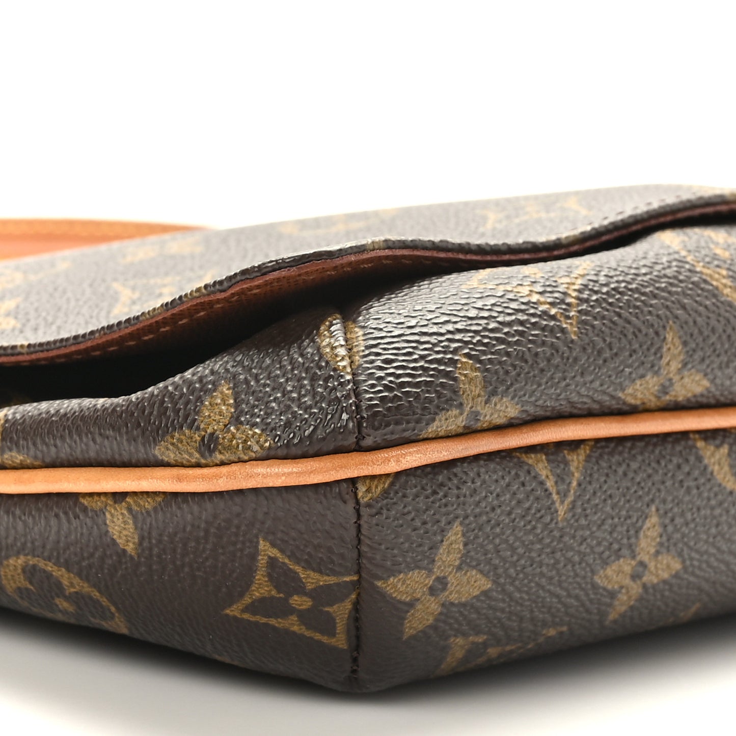 Monogram Musette Tango