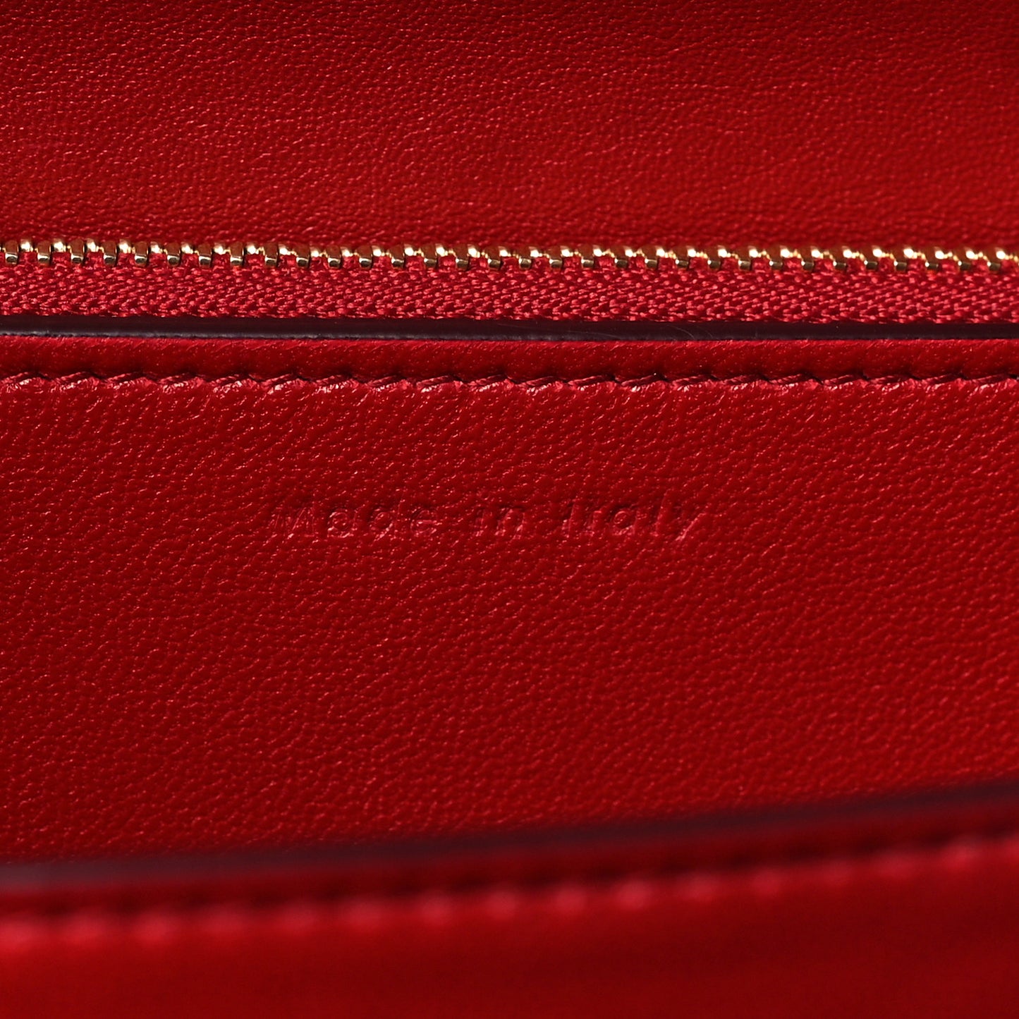 Box Calfskin Medium Classic Box Flap Bag Red