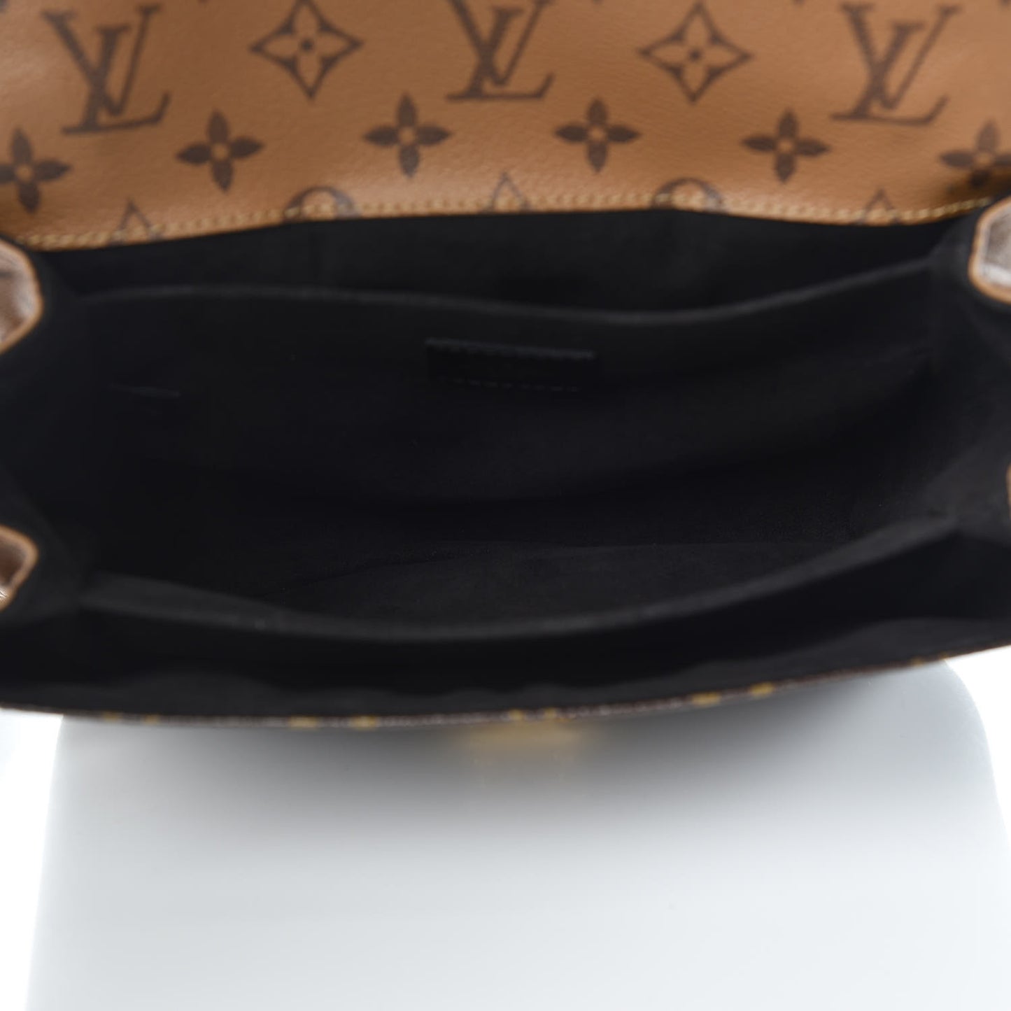 Reverse Monogram Pochette Metis