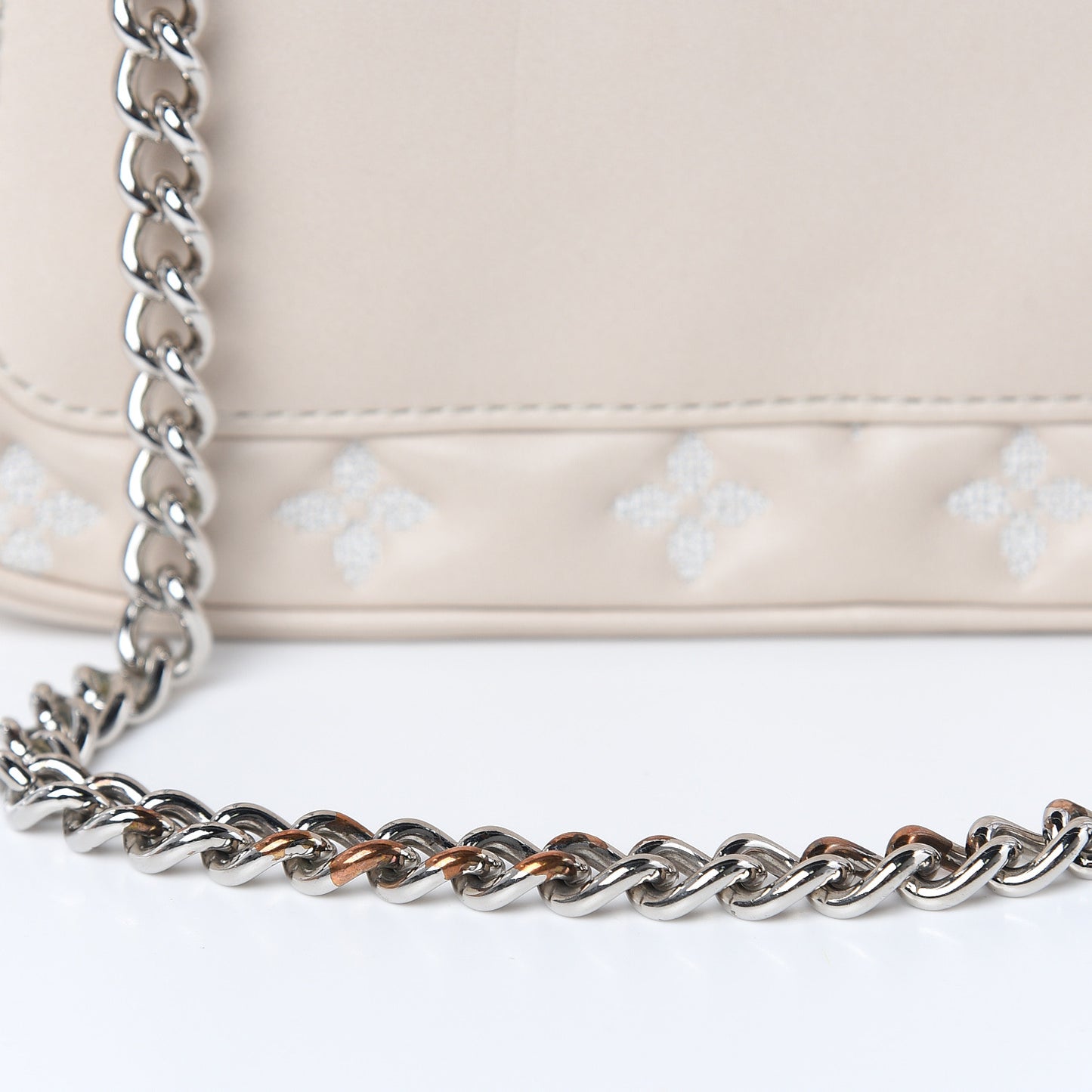 Lambskin Mama Broderie Pochette Ivory