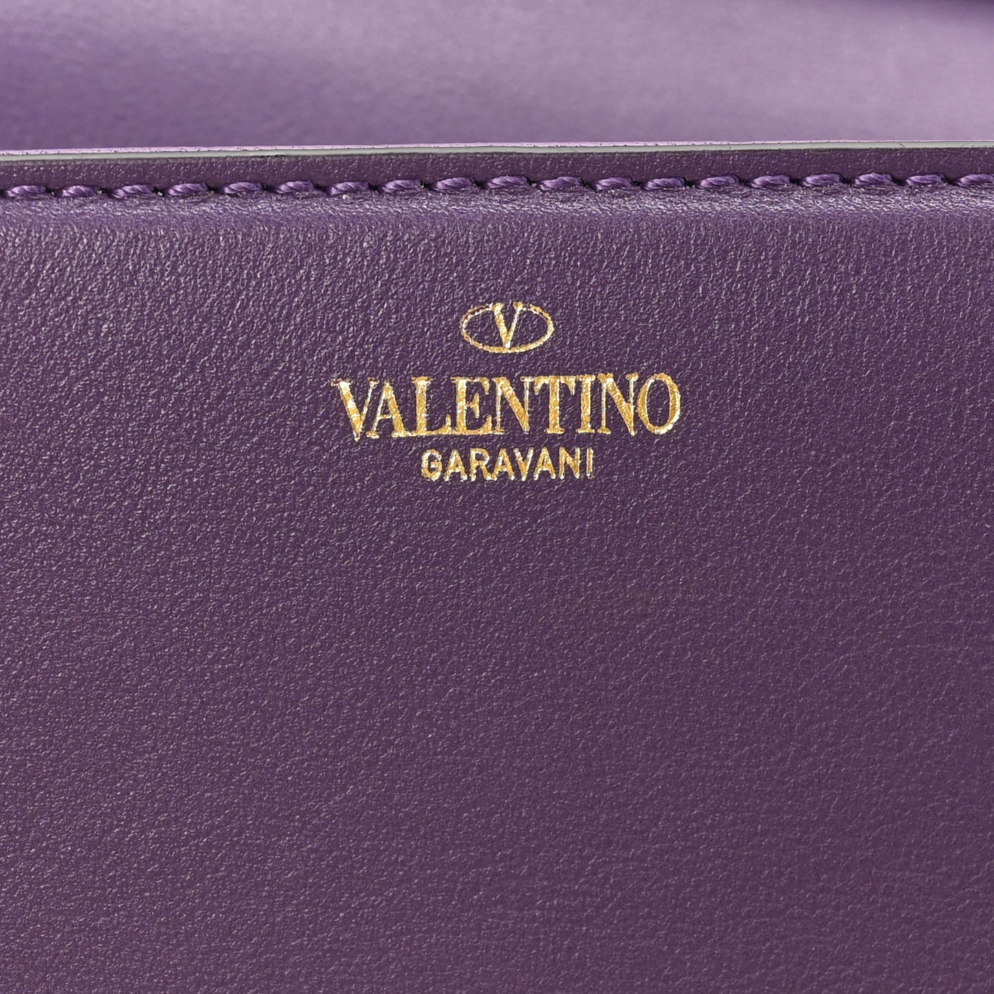 Calfskin Vlogo Loco Shoulder Bag Glicine