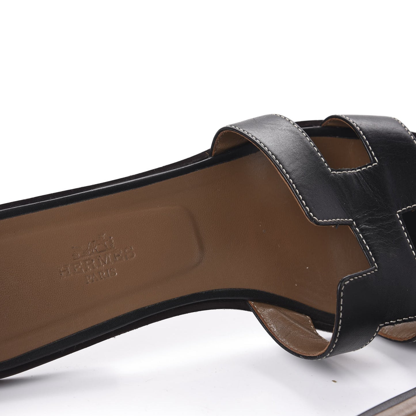Box Calfskin Oran Sandals 38 Black