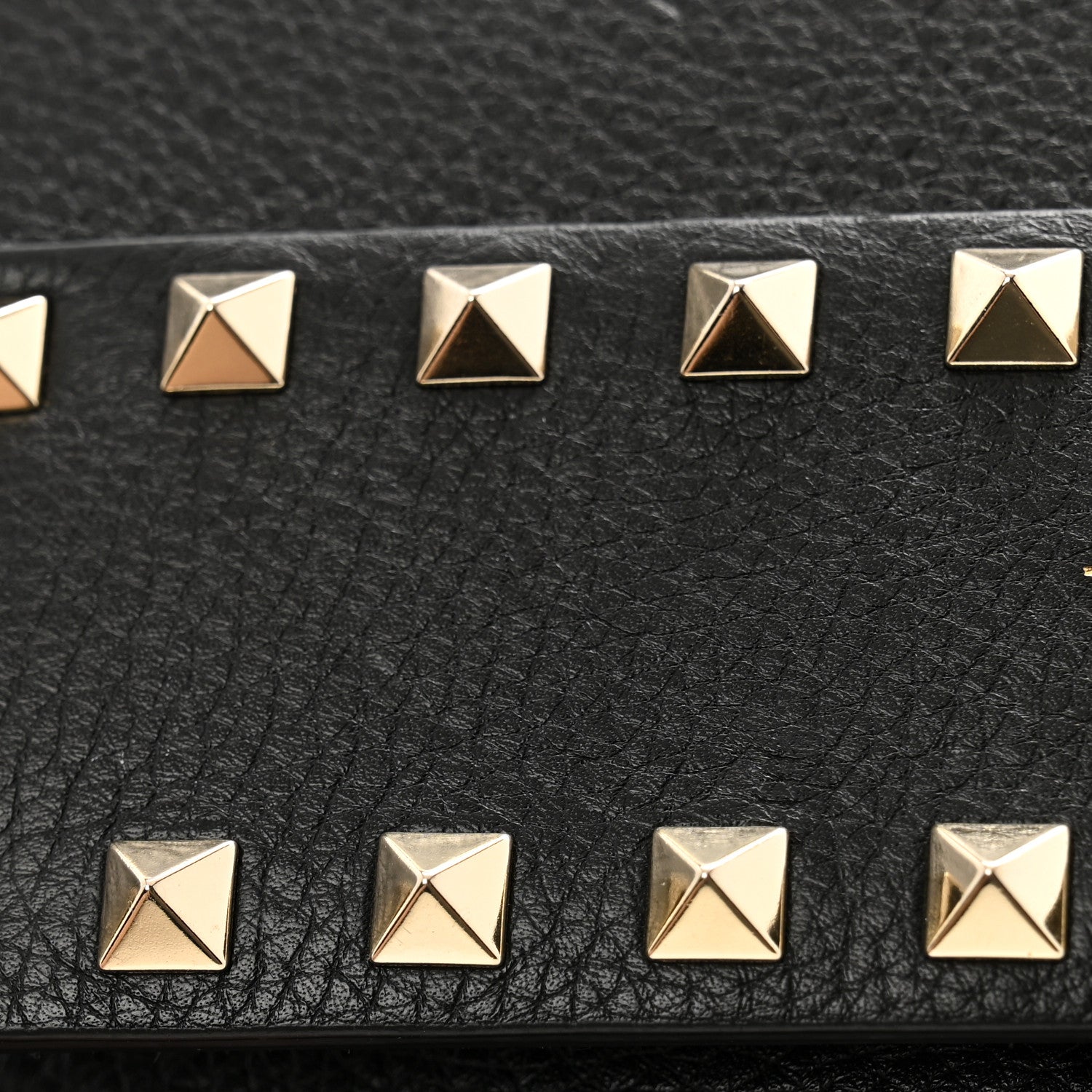 Valentino Garavani Pebbled Calfskin Rockstud Side Slip Crossbody Black 10 of 12