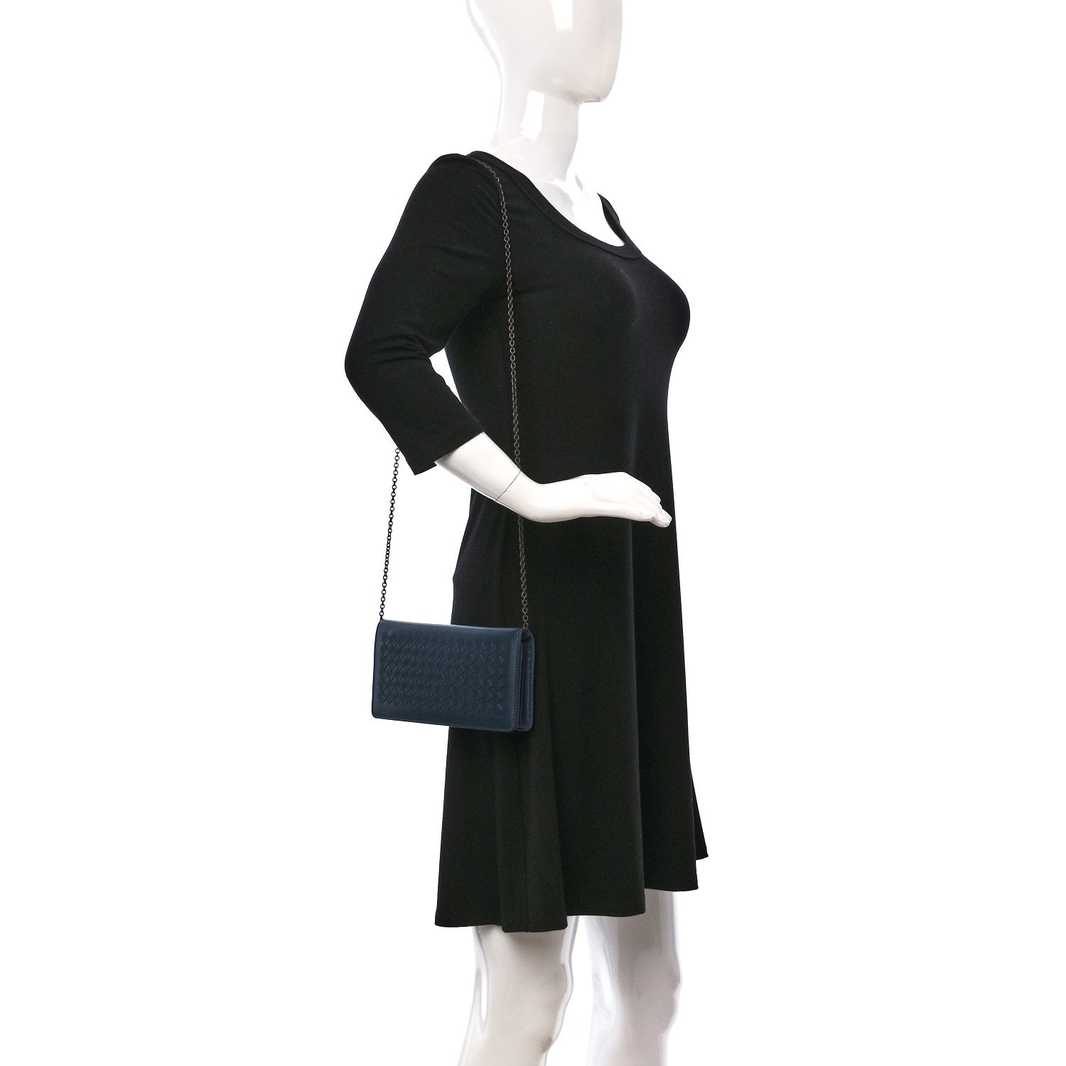 Bottega Veneta Nappa Intrecciato Continental Wallet on Chain Krim 2 of 8