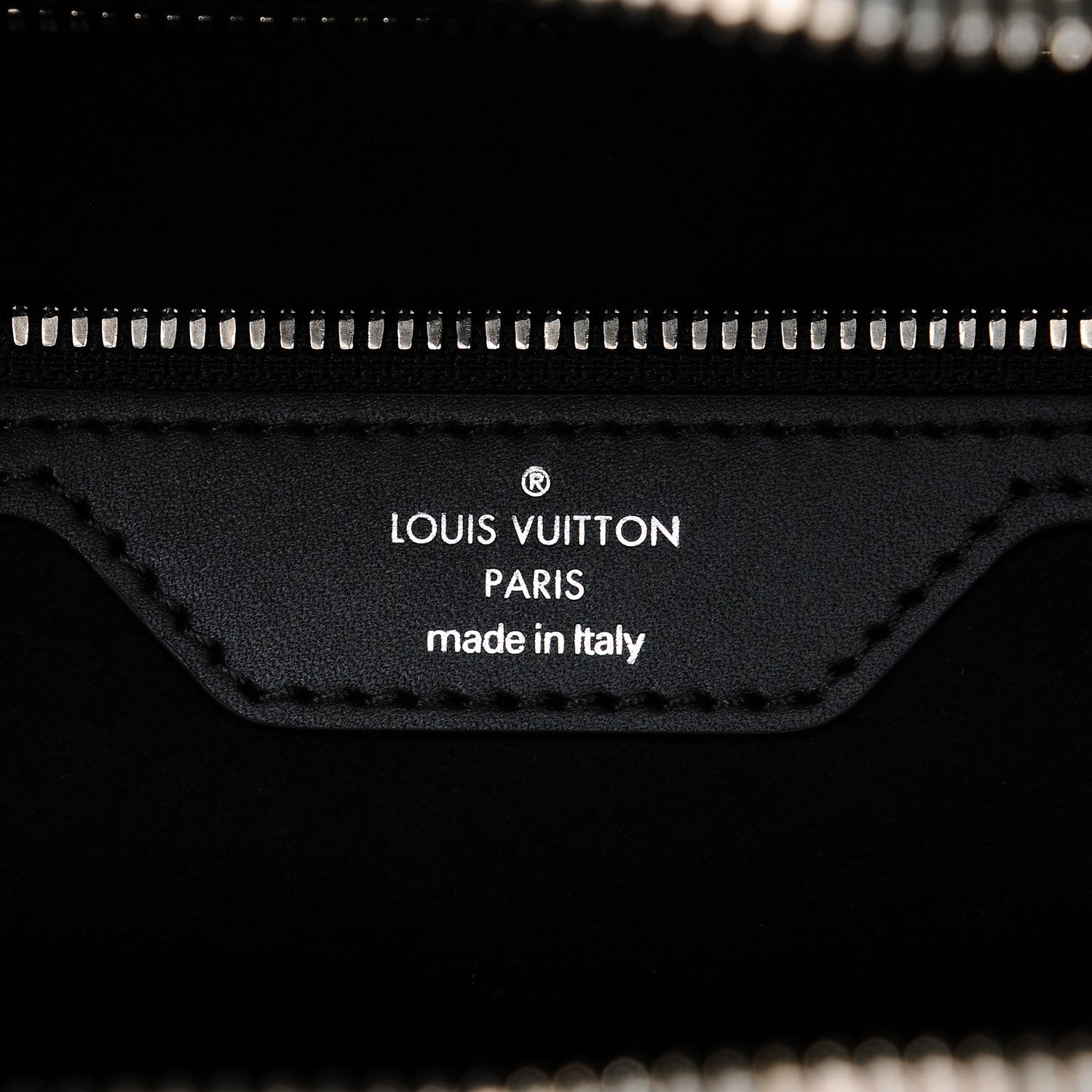 Louis Vuitton X SUPREME Epi Keepall Bandouliere 55 Black 6 of 8