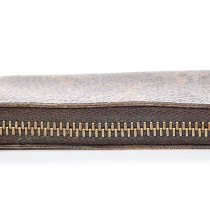 Louis Vuitton Monogram Key Pouch 8 of 9