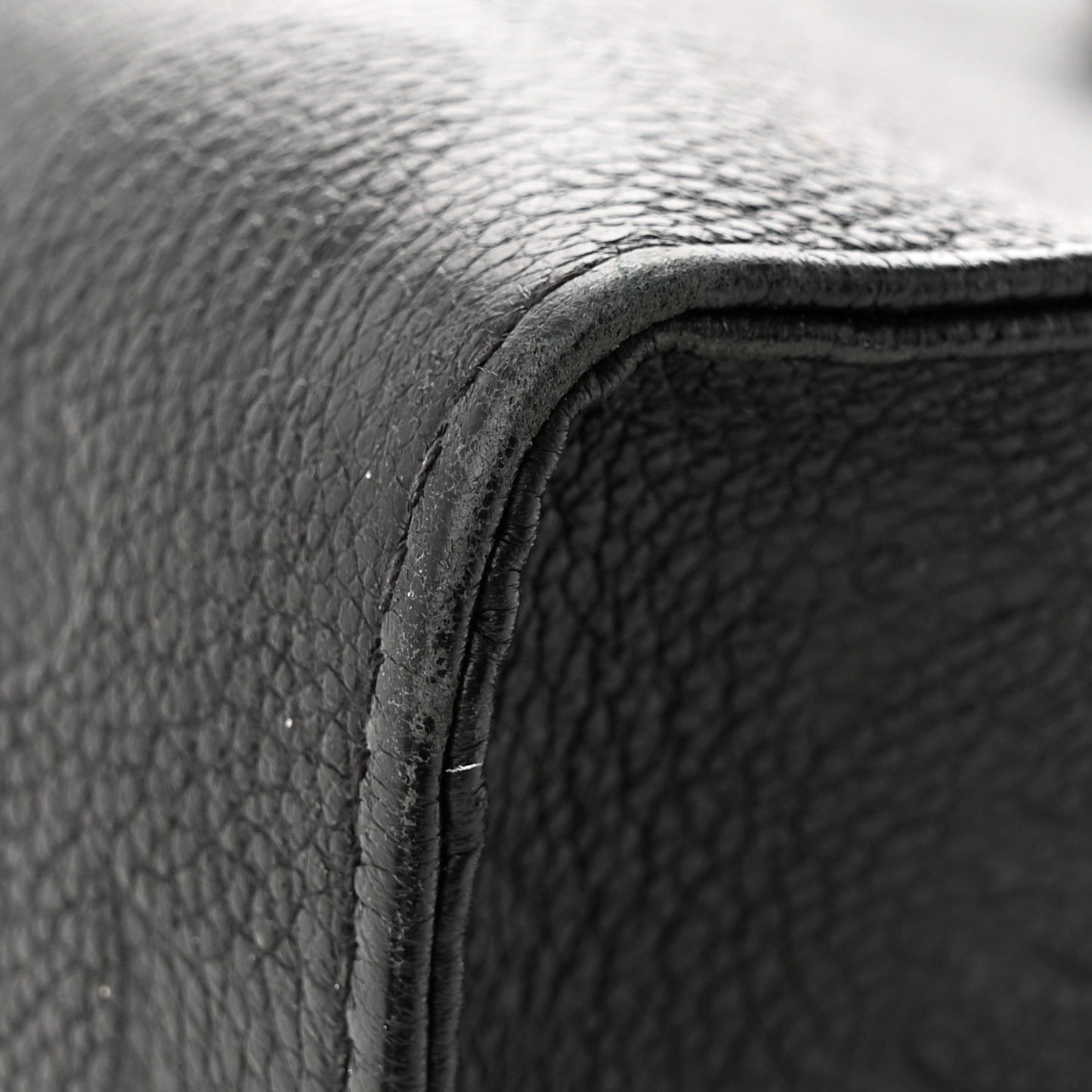Empreinte Monogram Giant Onthego MM Black