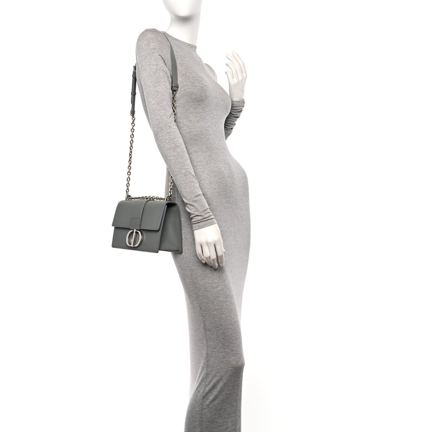 Grained Calfskin 30 Montaigne Chain Flap Bag Grey