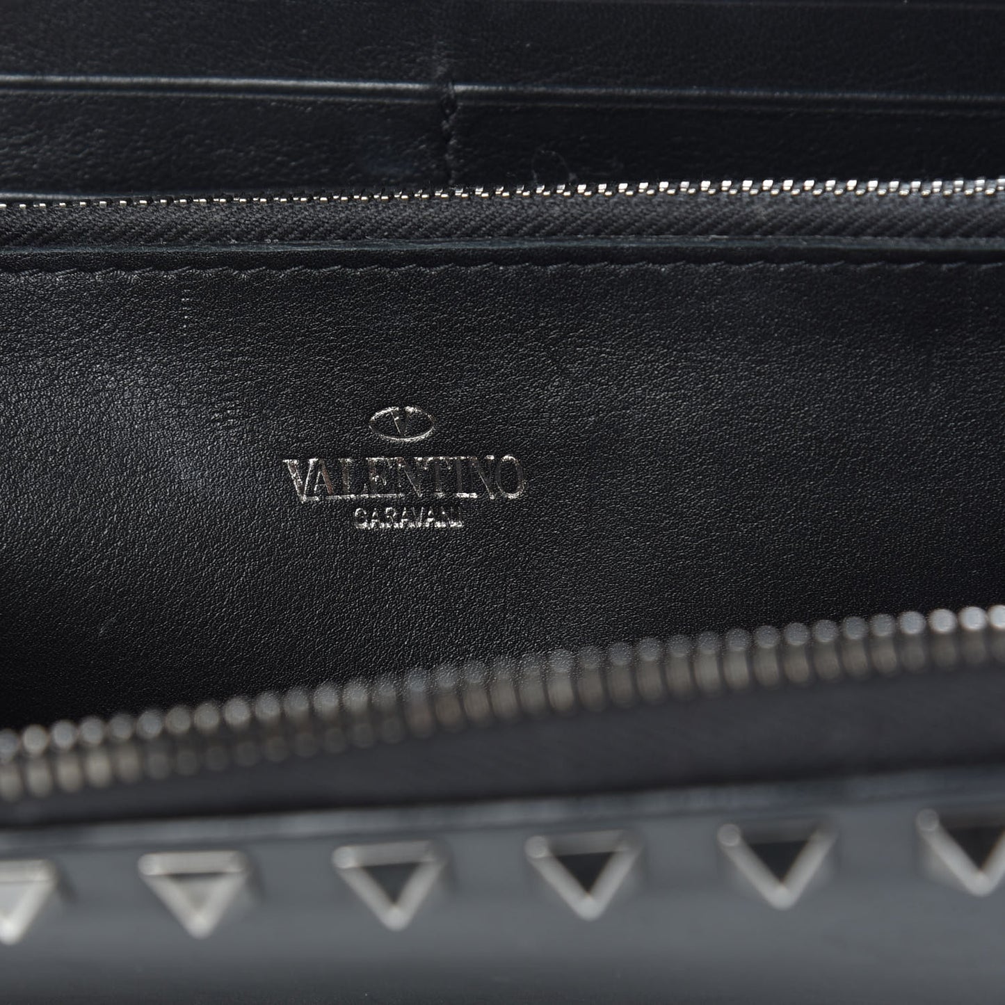 Calfskin Tonal Rockstud Zip Around Wallet Black