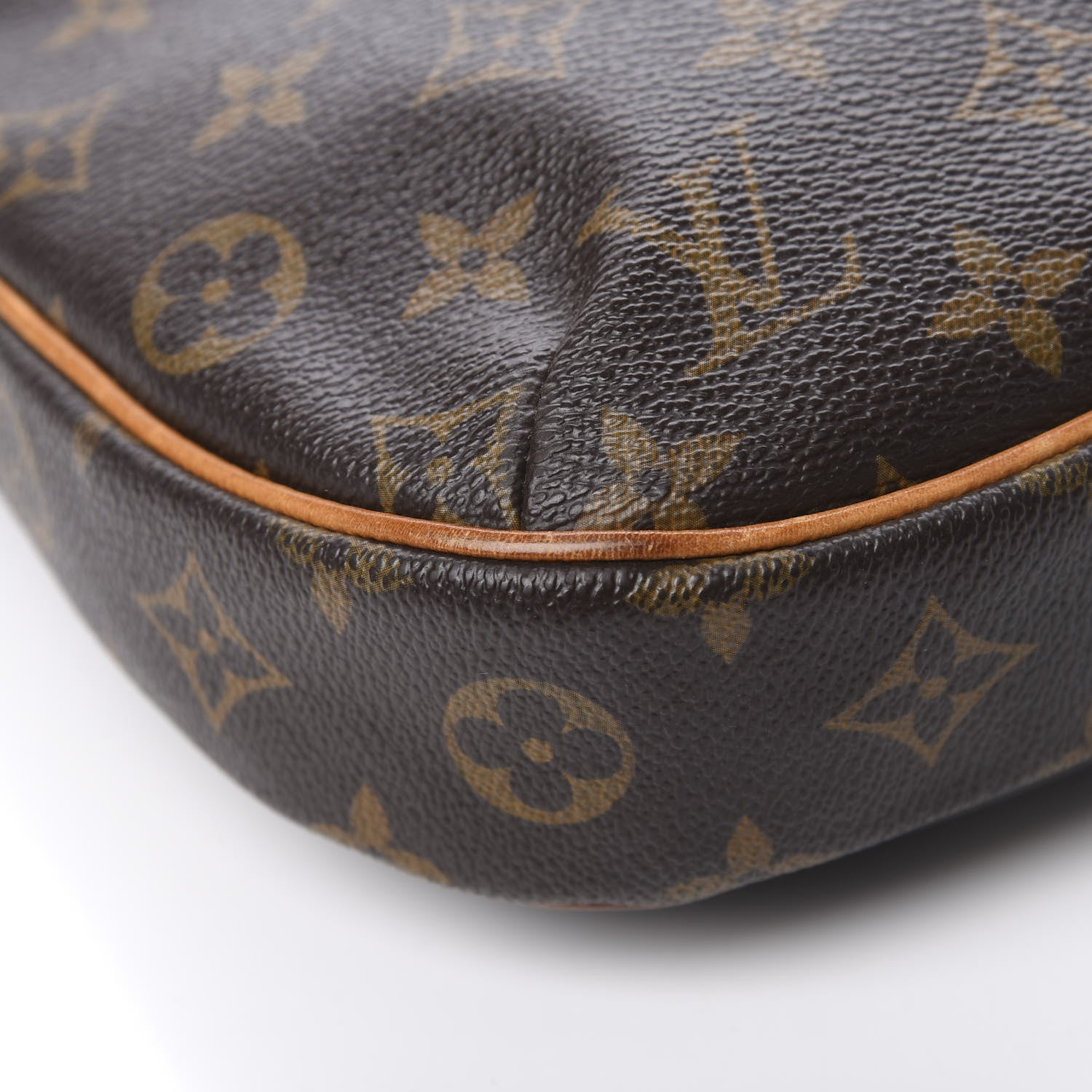 Louis Vuitton Monogram Odeon PM 9 of 19