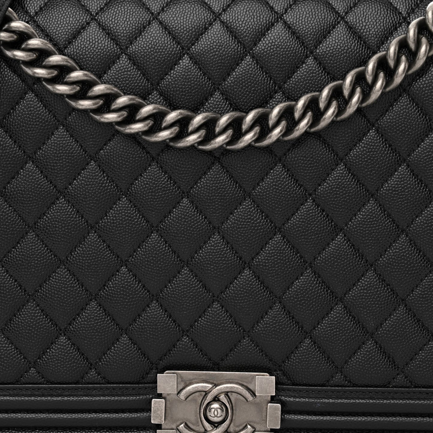 Caviar Quilted Large Boy Flap Black