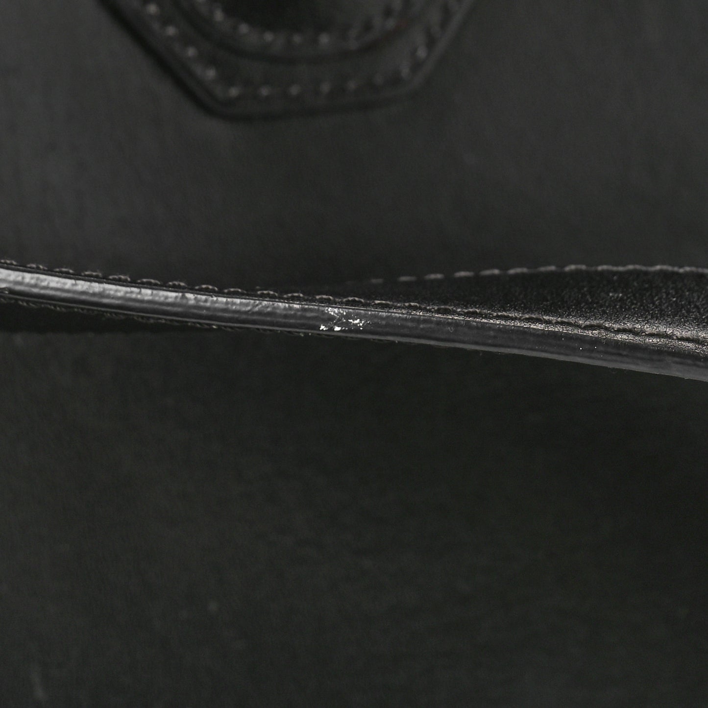 Shiny Lord Calfskin Small Antigona Black