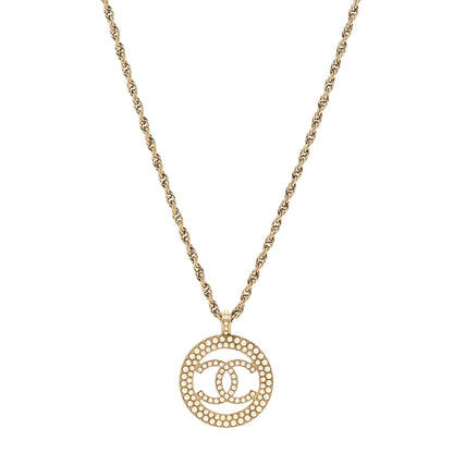 Chanel Pearl CC Round Pendant Necklace Gold 1 of 4