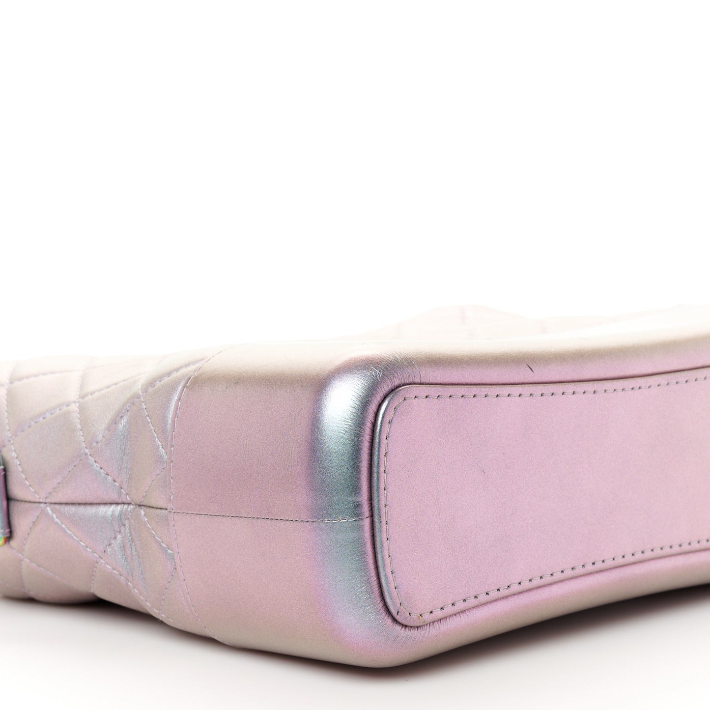 Iridescent Lambskin Calfskin Quilted Medium Gabrielle Hobo Light Purple