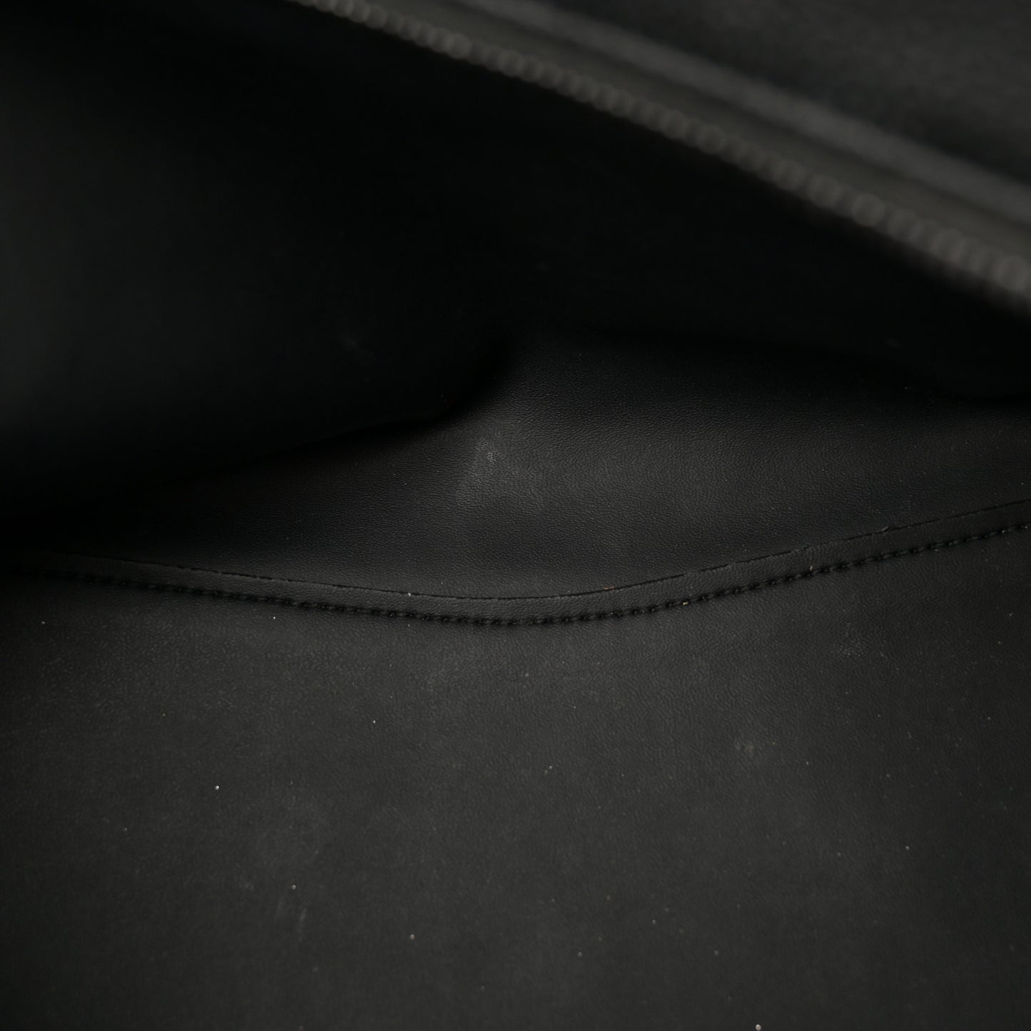 Grained Calfskin Neo Classic Black Hardware S City Black