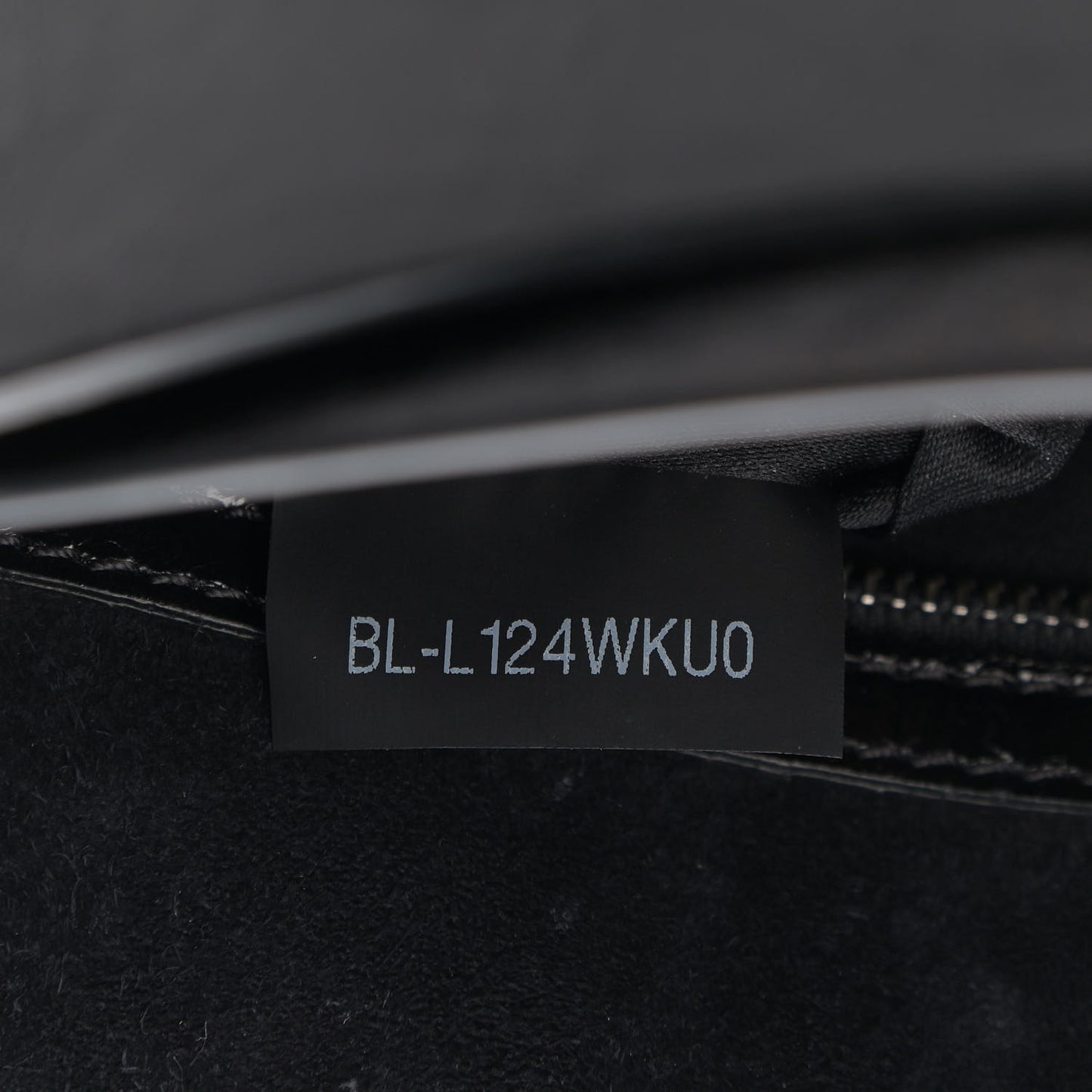 Craquele Calfskin Guitar Strap Rockstud Rolling Shoulder Flap Messenger Bag Black
