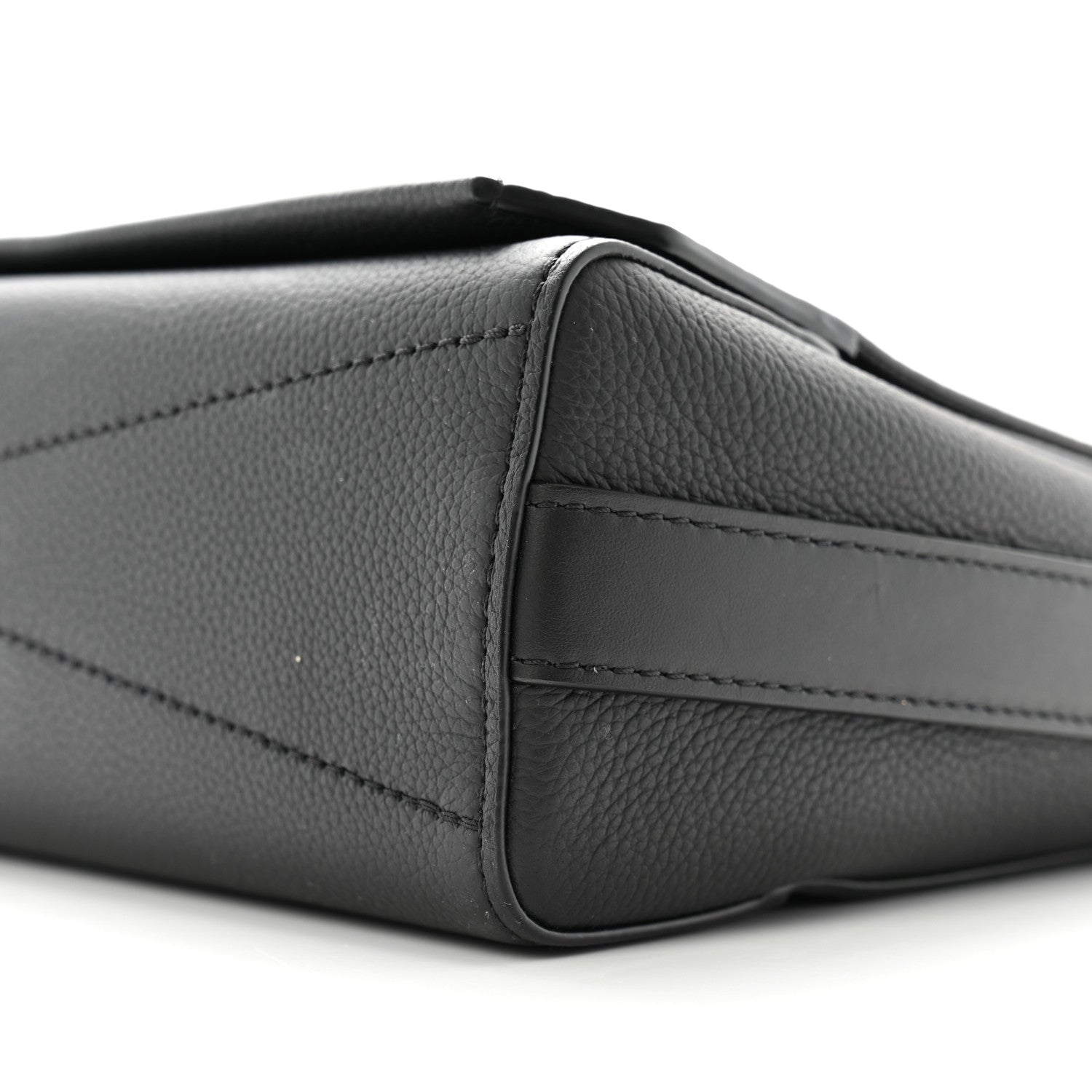 Louis Vuitton Calfskin Aerogram Messenger Black 9 of 10