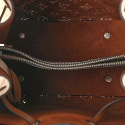 Louis Vuitton Mahina Muria Creme 5 of 8