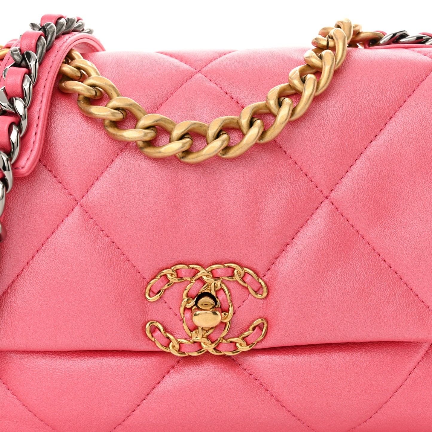 Shiny Lambskin Quilted Medium Chanel 19 Flap Pink
