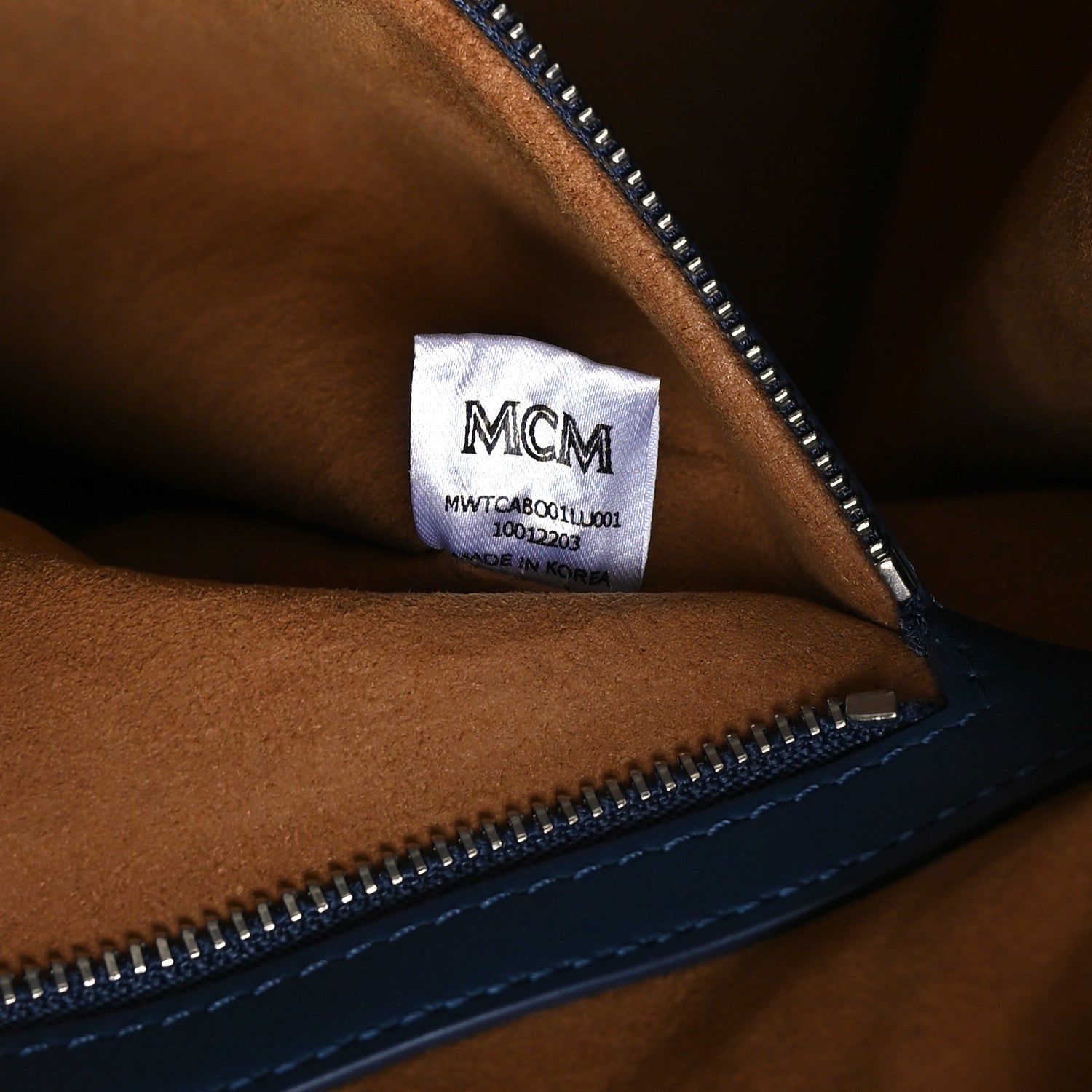 MCM MÜNCHEN ショルダーバッグ NWT MCM München Vintage Monogram Jacquard Tote In RARE Black/Gray