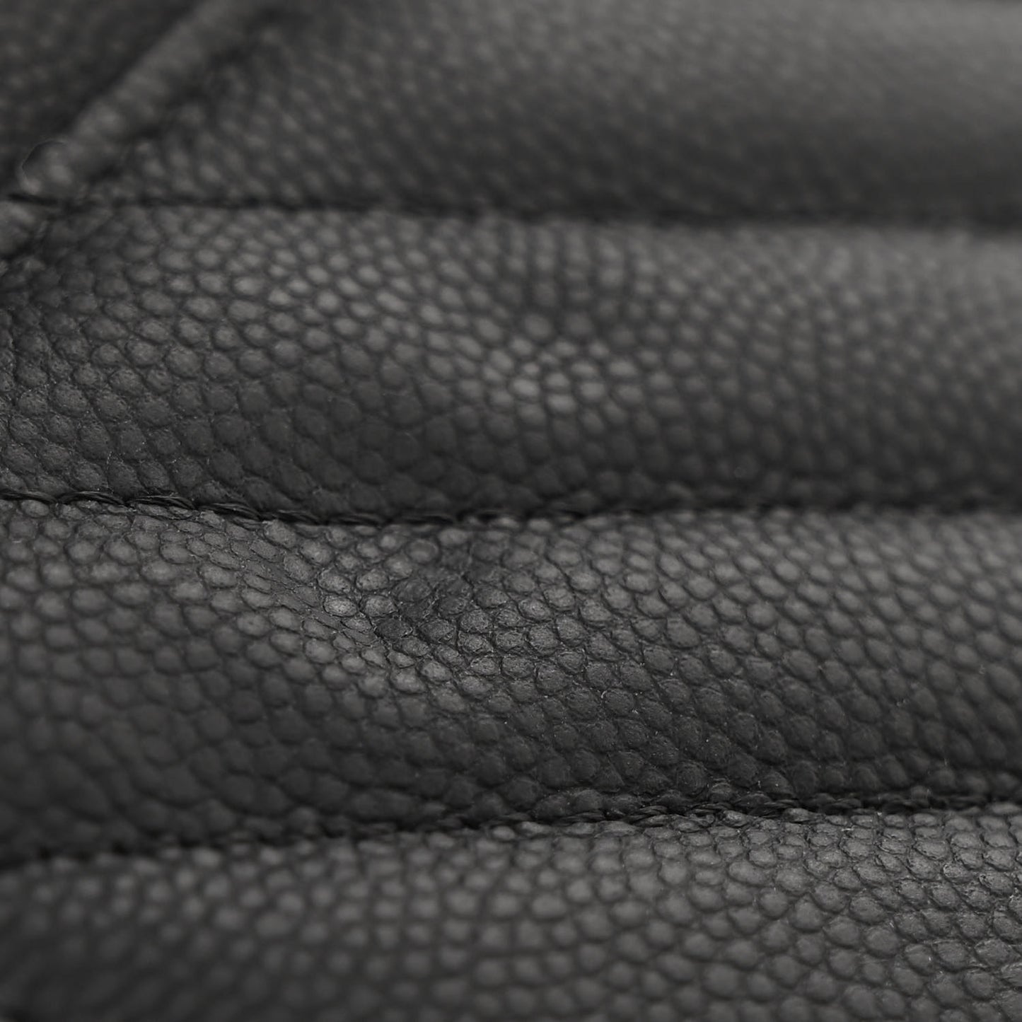 Caviar Chevron Quilted Wallet On Chain WOC Black