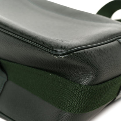 Louis Vuitton Taiga Reporter Messenger Epicea 12 of 13