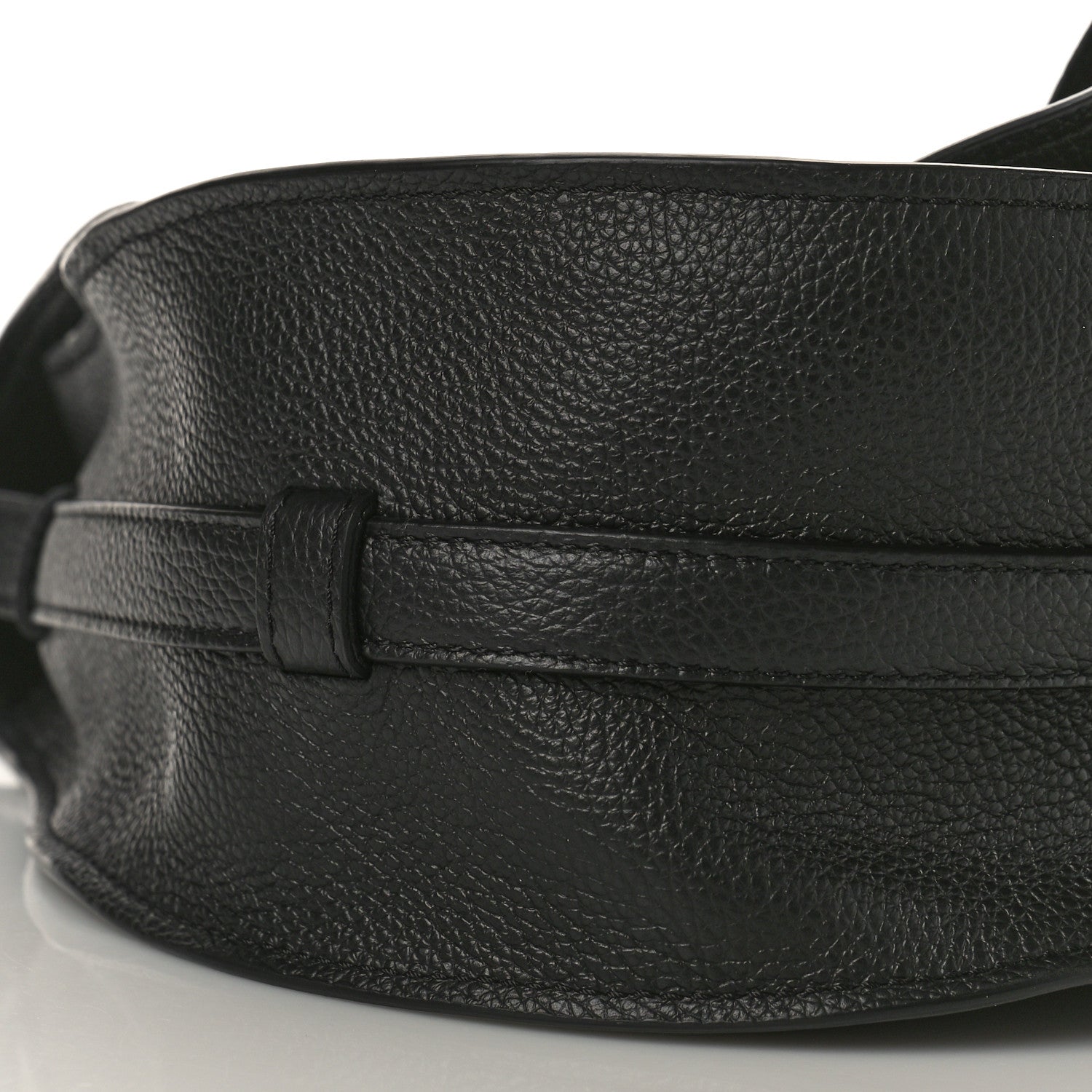 Chloe Calfskin Medium Marcie Round Crossbody Bag Black 8 of 10
