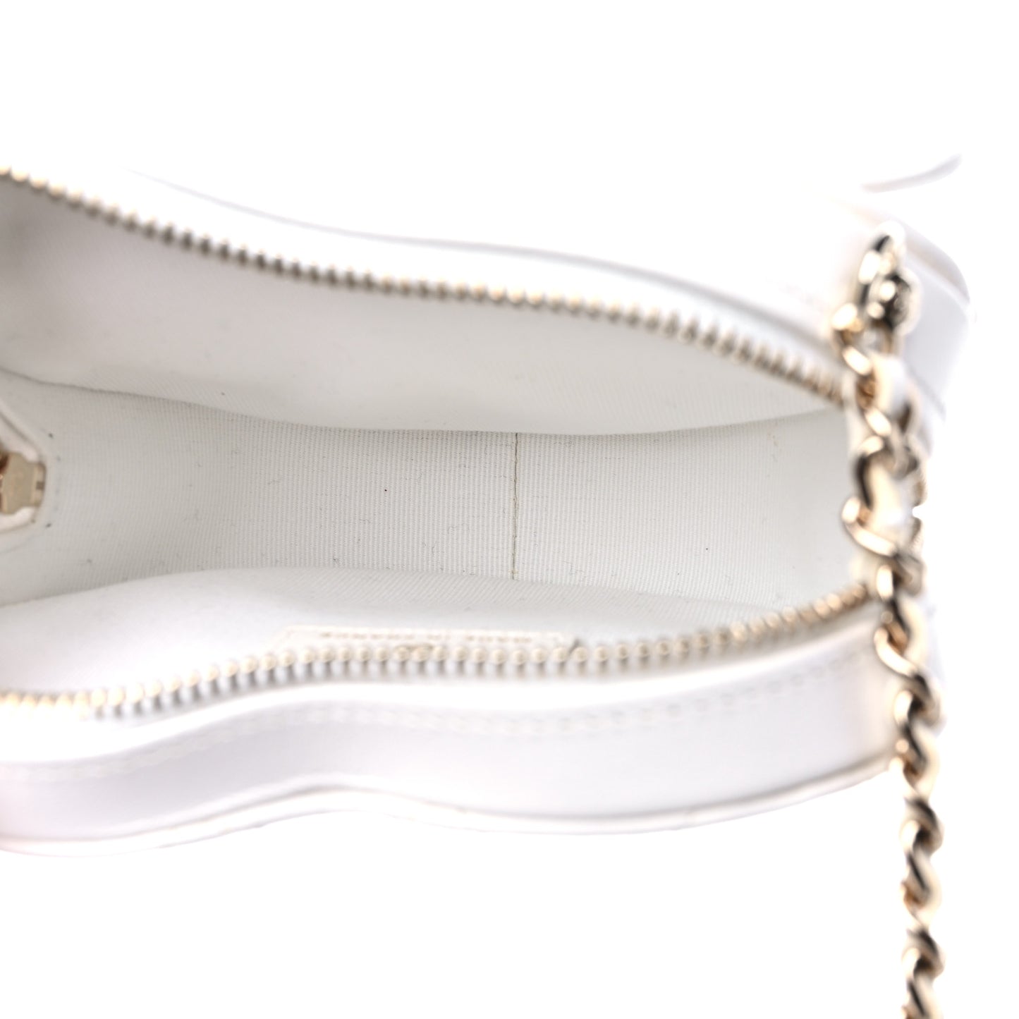 Lambskin Quilted CC In Love Heart Clutch With Chain White