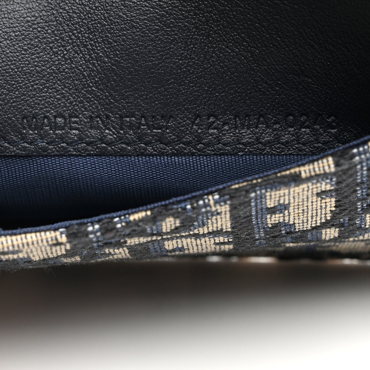 Oblique Saddle Cosmos Zipped Card Holder Blue