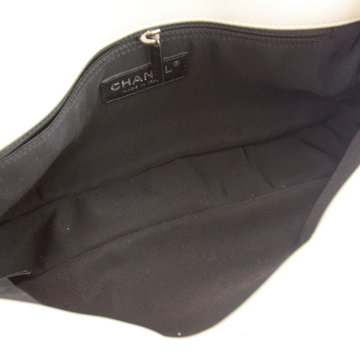 Chanel Iridescent Calfskin Chic Quilt Flap White 9 of 11