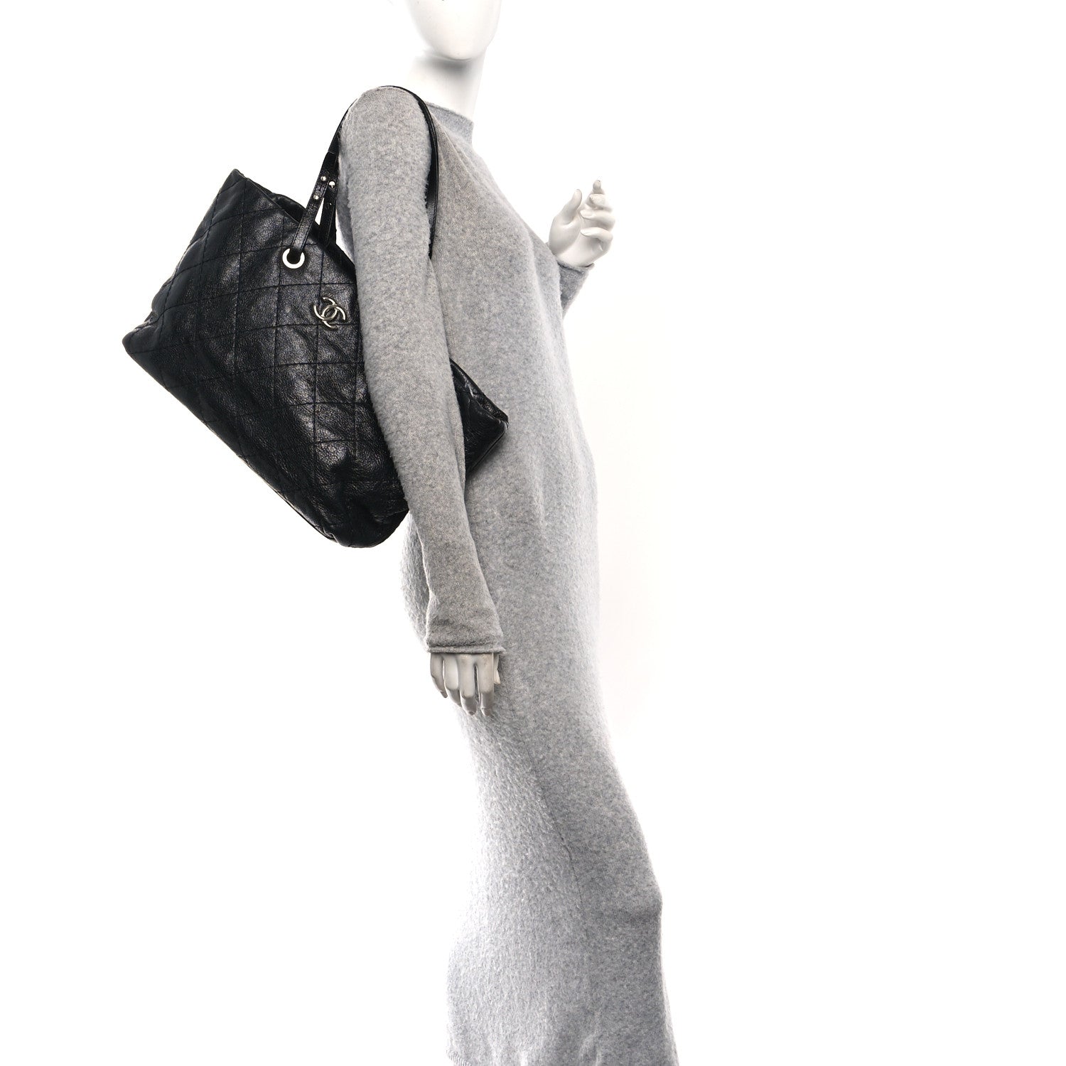 CHANEL6枚FENDI1枚バーバリー2枚 Chanel Glazed Calfskin Large On The Road Tote Black 1865275