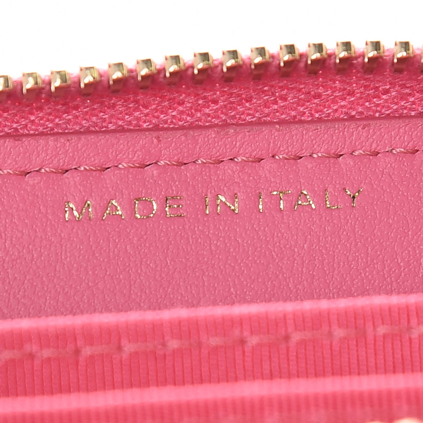 Caviar Quilted Zip Coin Purse Pink
