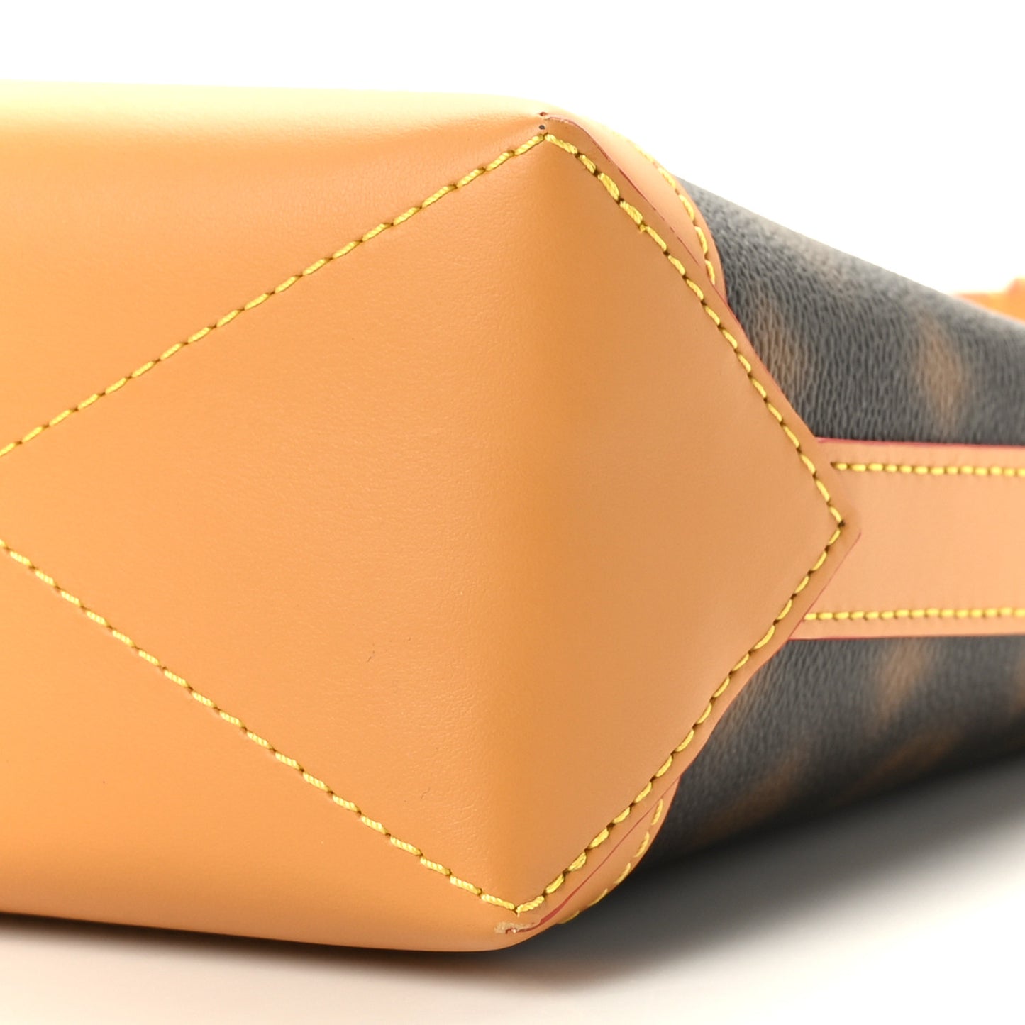 Monogram Blurry Hobo Cruiser PM