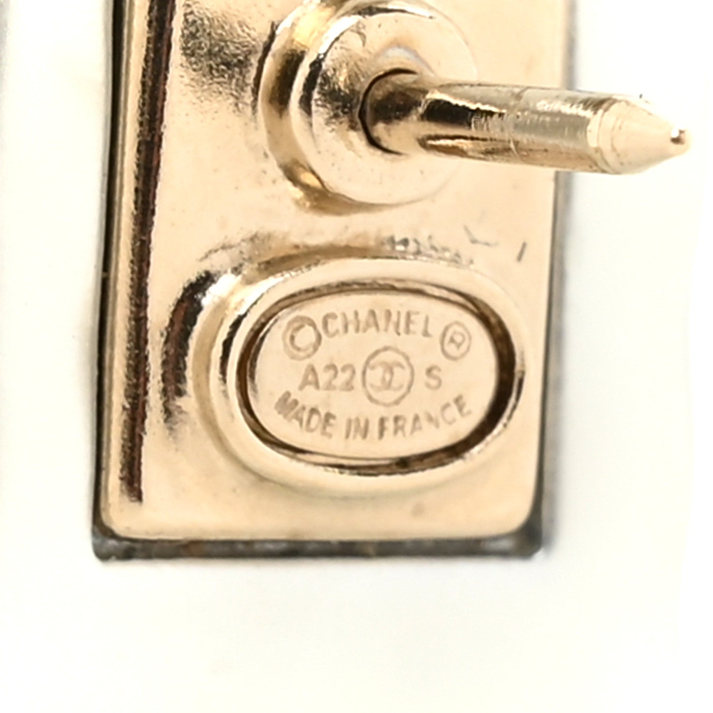 Chanel Pearl Resin Crystal CC No 5 Perfume Bottle Brooch Gold Pearly 3 of 3
